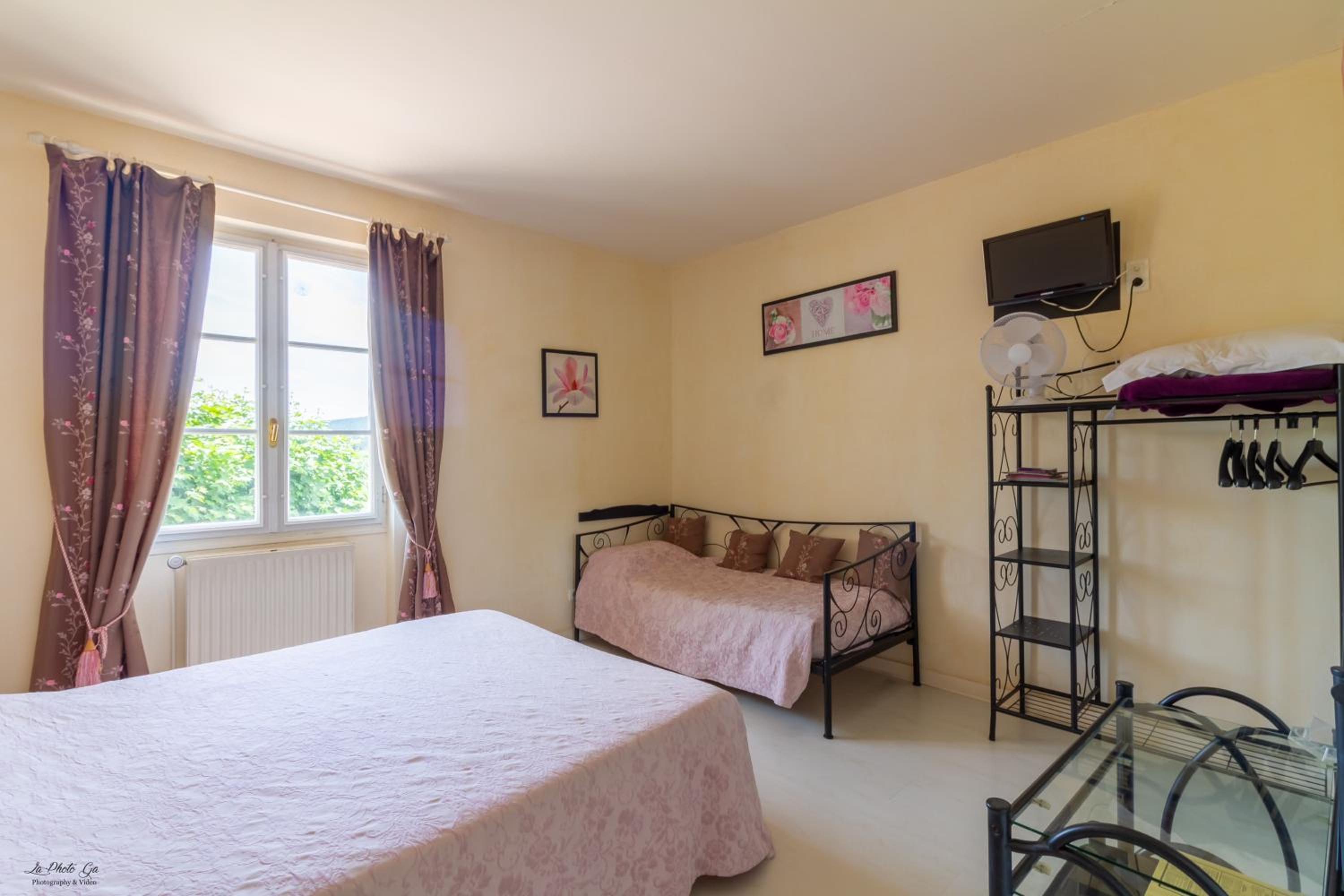 Triple Room - Photo 6
