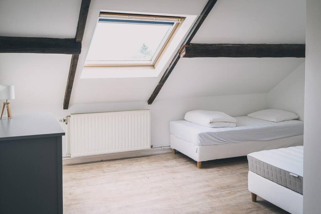 Three-Bedroom House photo 2