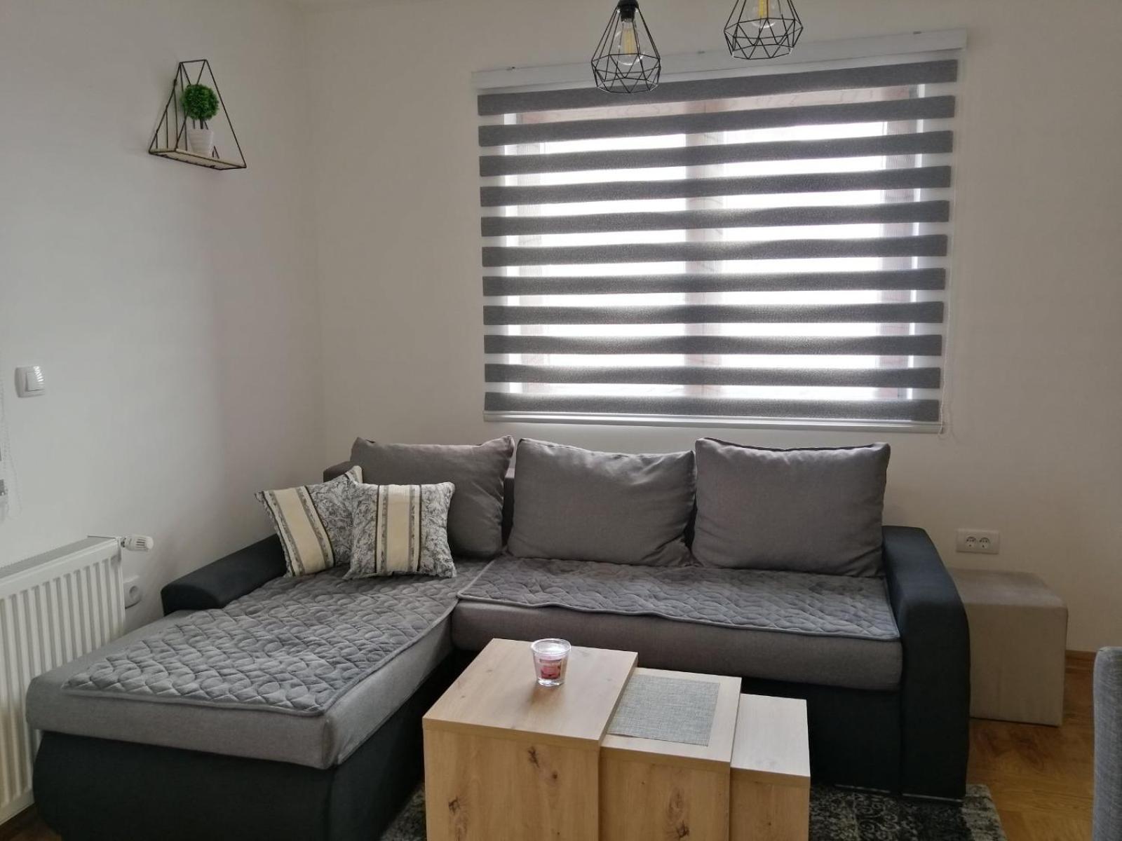 One-Bedroom Apartment photo 1