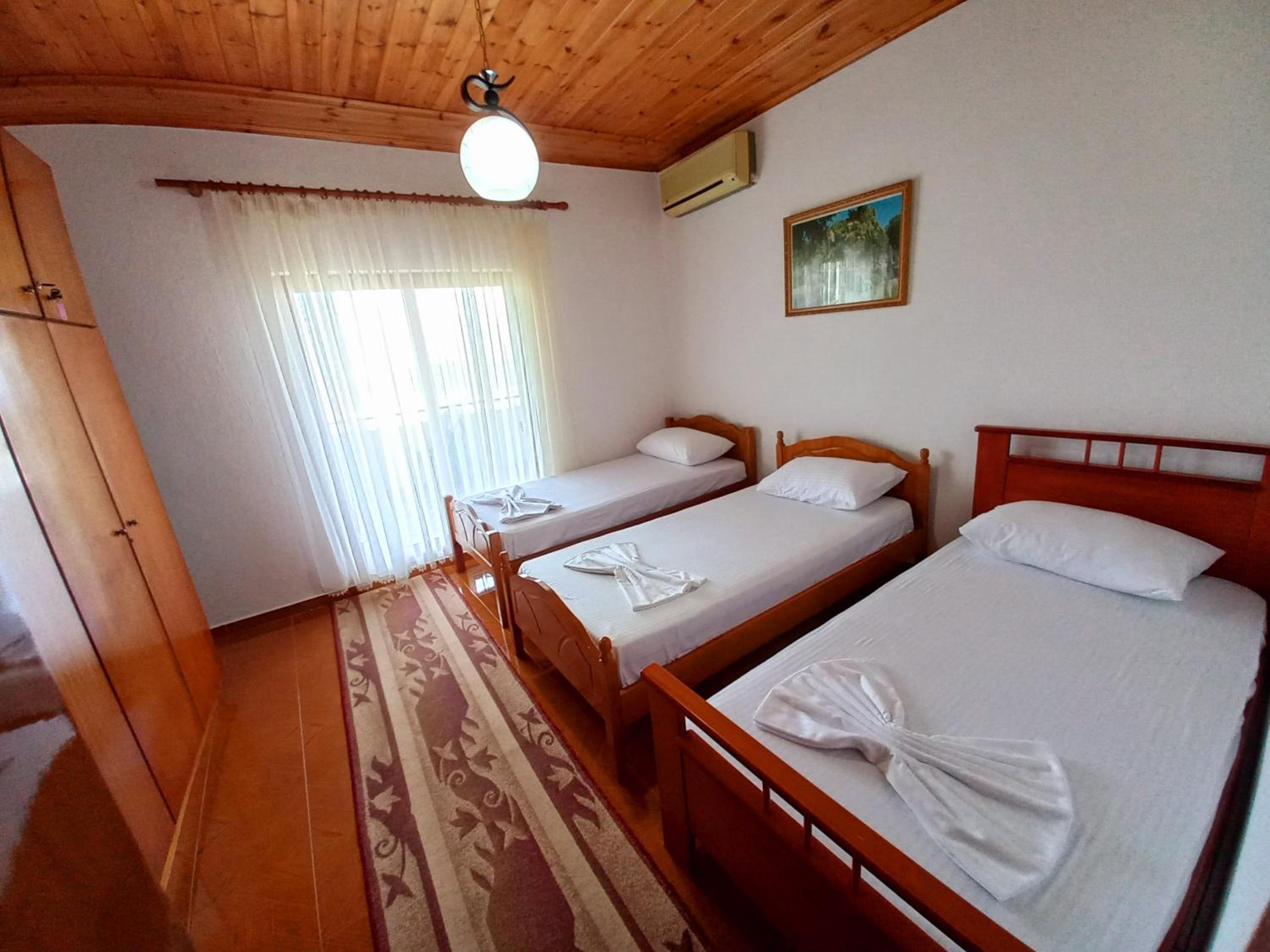 Triple Room with Balcony photo 3