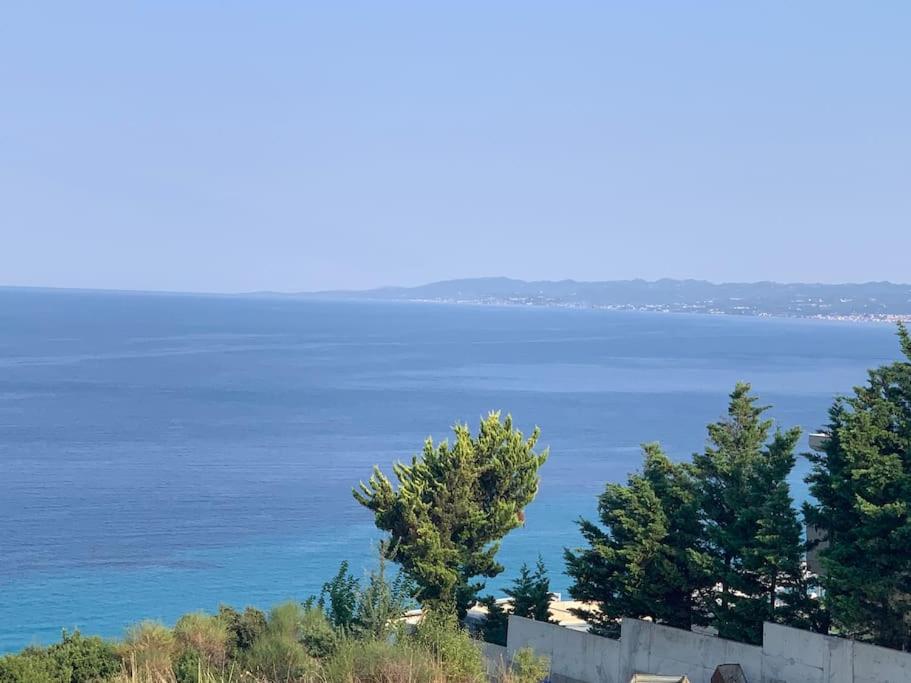 Apartment with Sea View photo 2