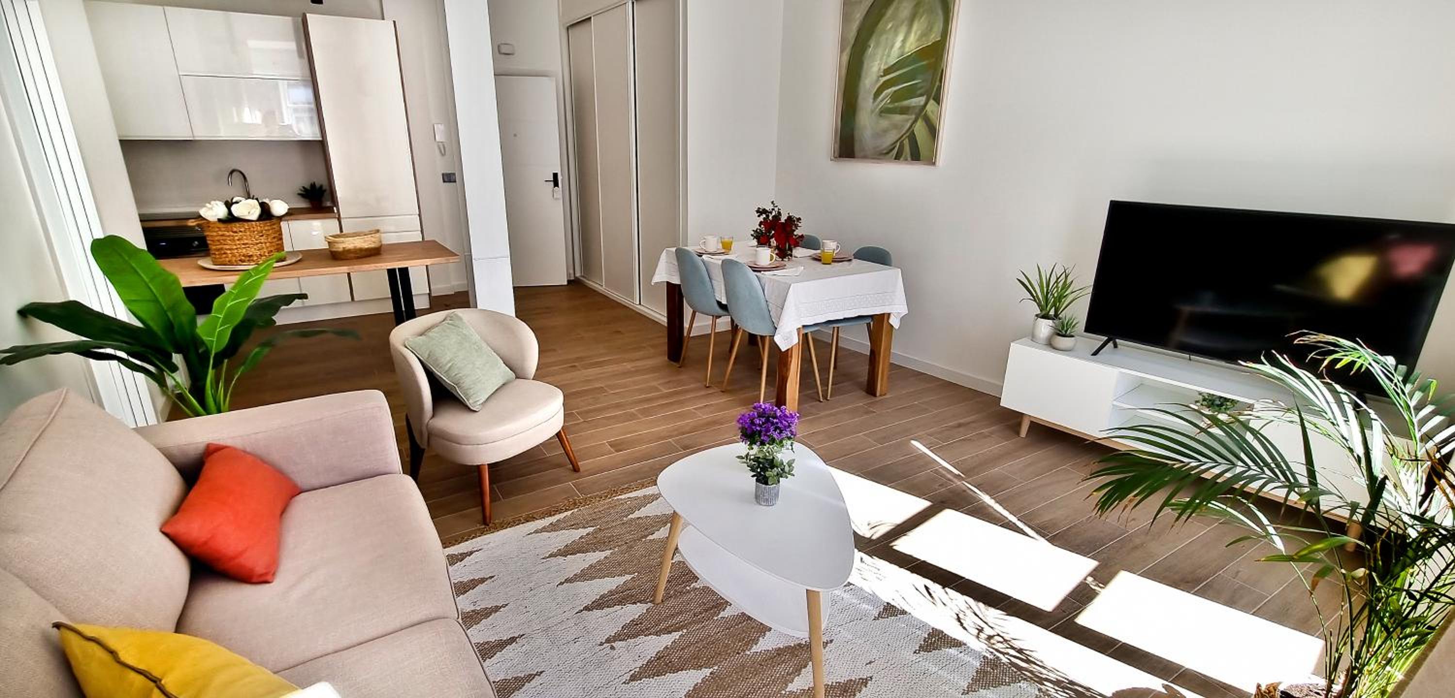 One-Bedroom Apartment photo 3