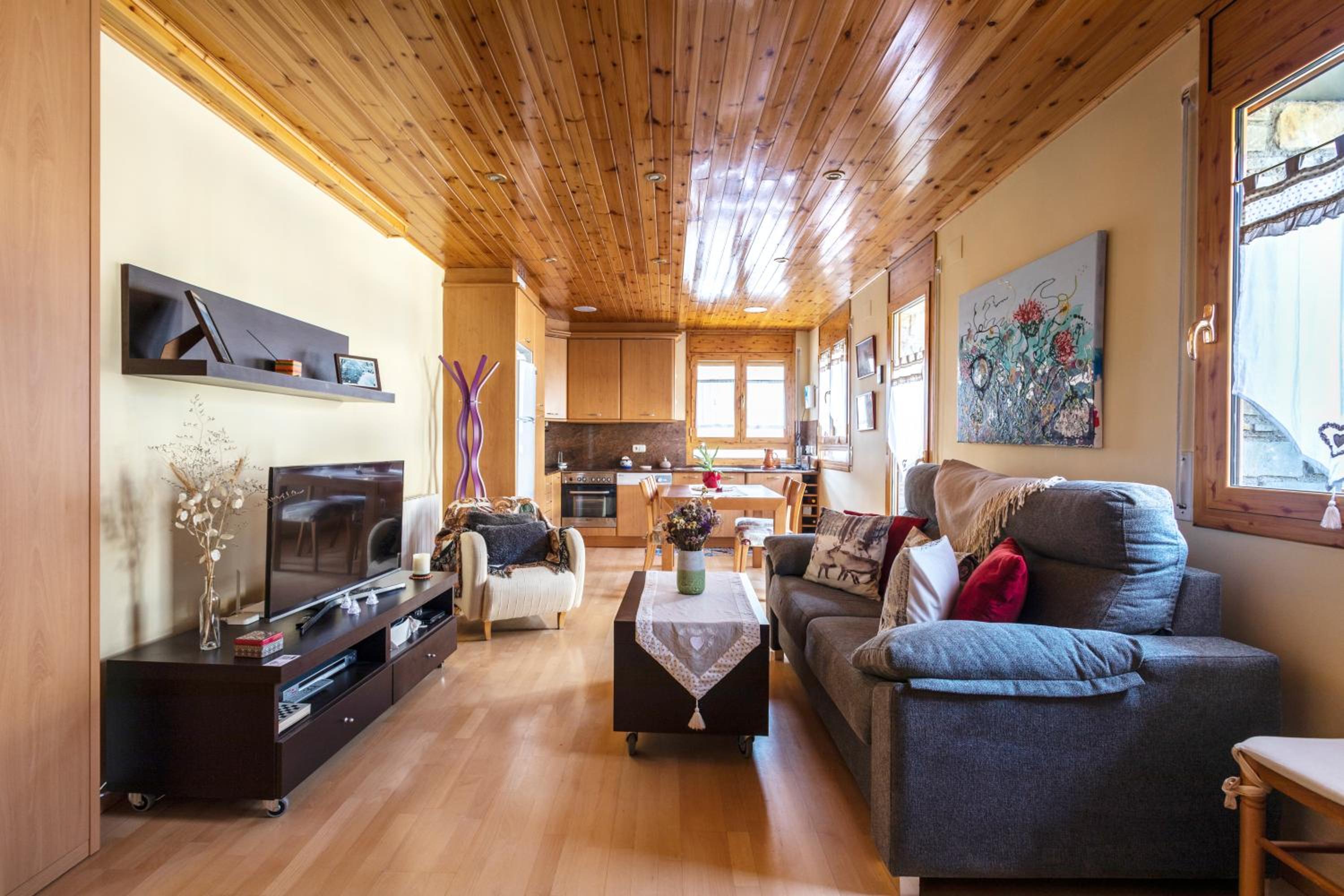 One-Bedroom Apartment photo 2