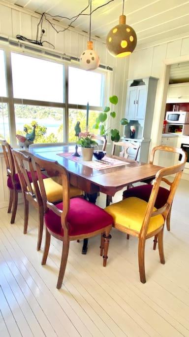 Three-Bedroom House photo 2