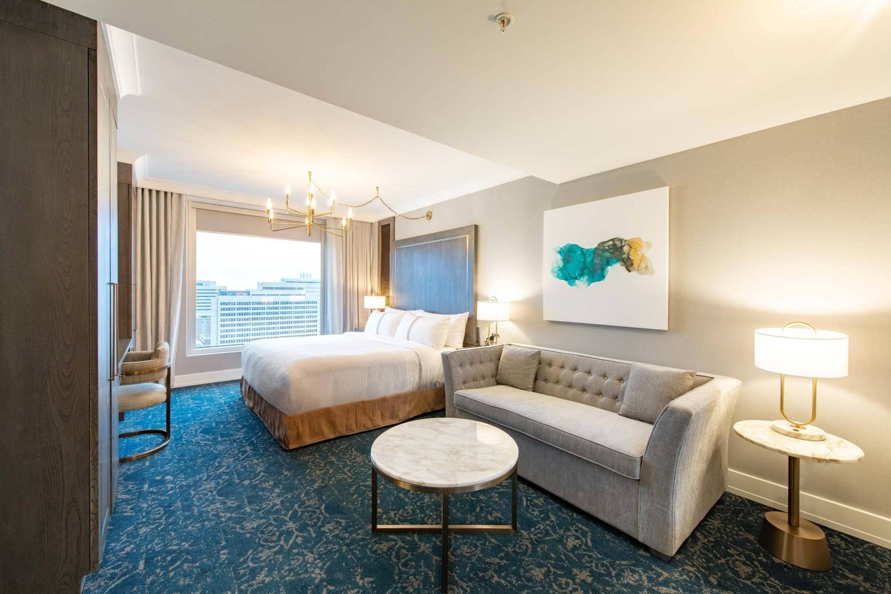 Waterview Studio, 1 King Bed, Sofa Bed - Photo 3