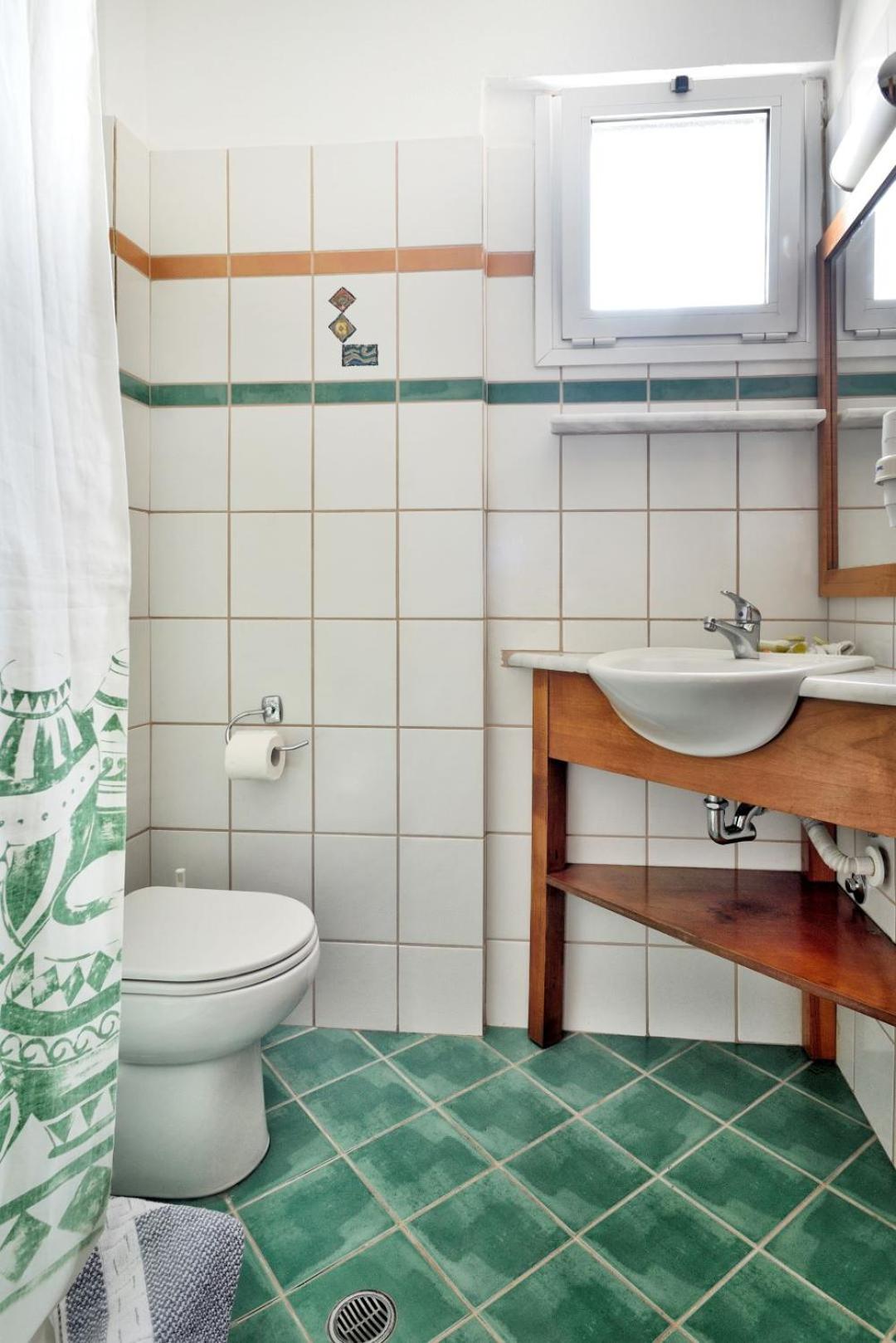 Superior Triple Room photo 3