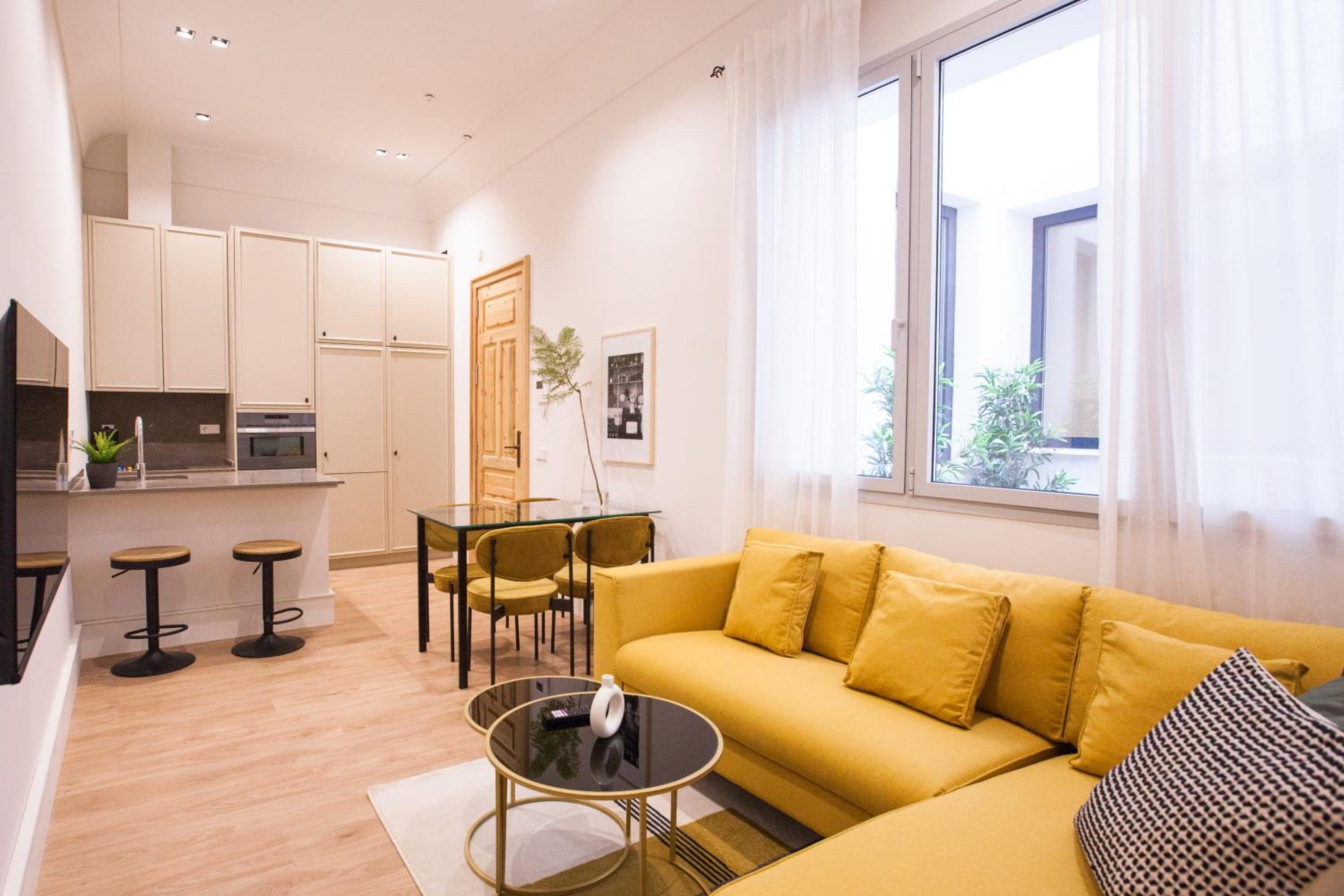 Apartamento de Dos Habitaciones con Terraza