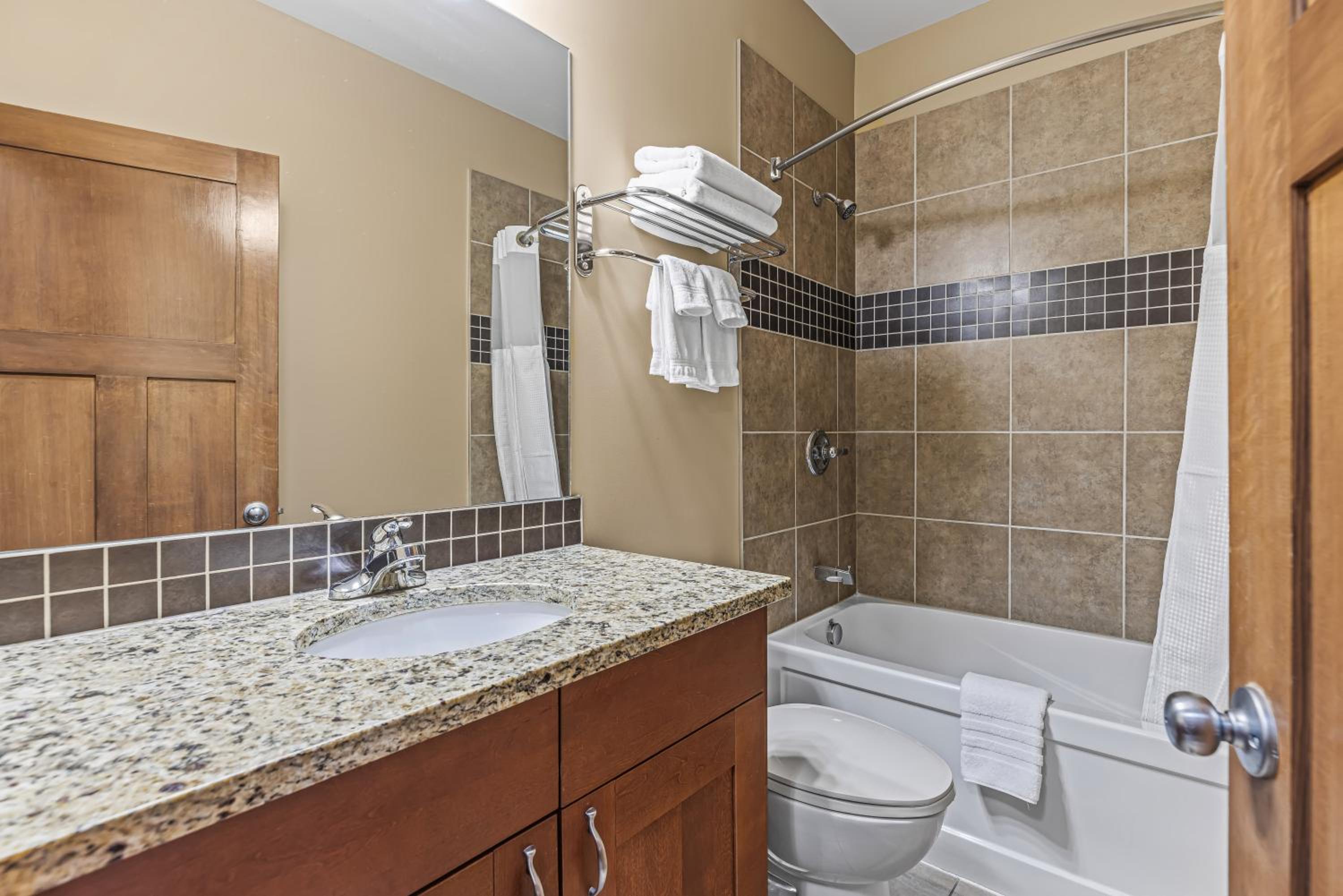One Bedroom Suite  photo 2