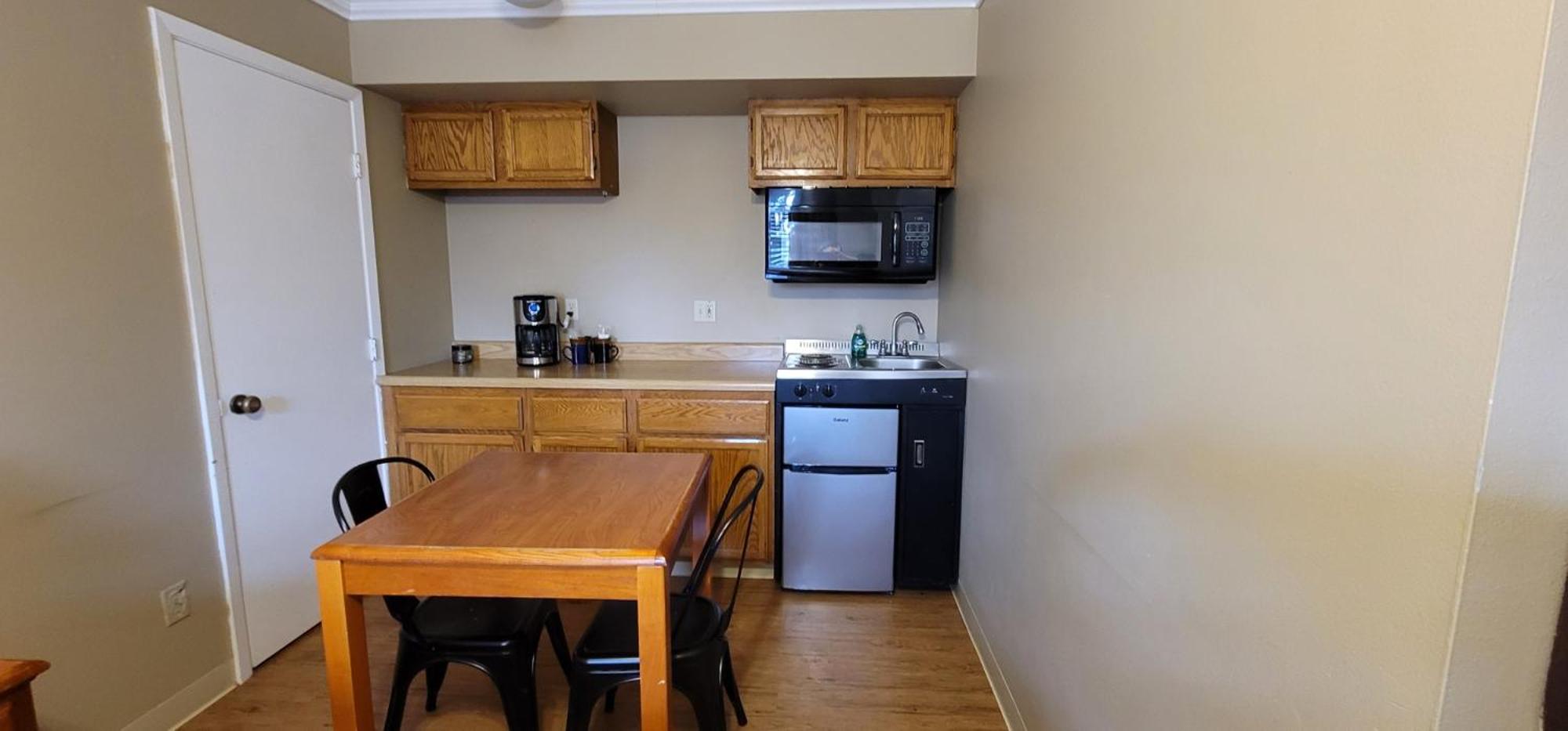 Deluxe King Room photo 2