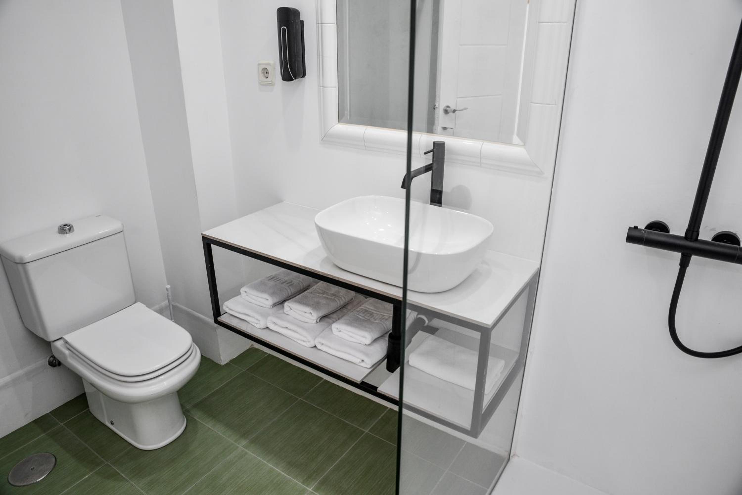 Single Room photo 3