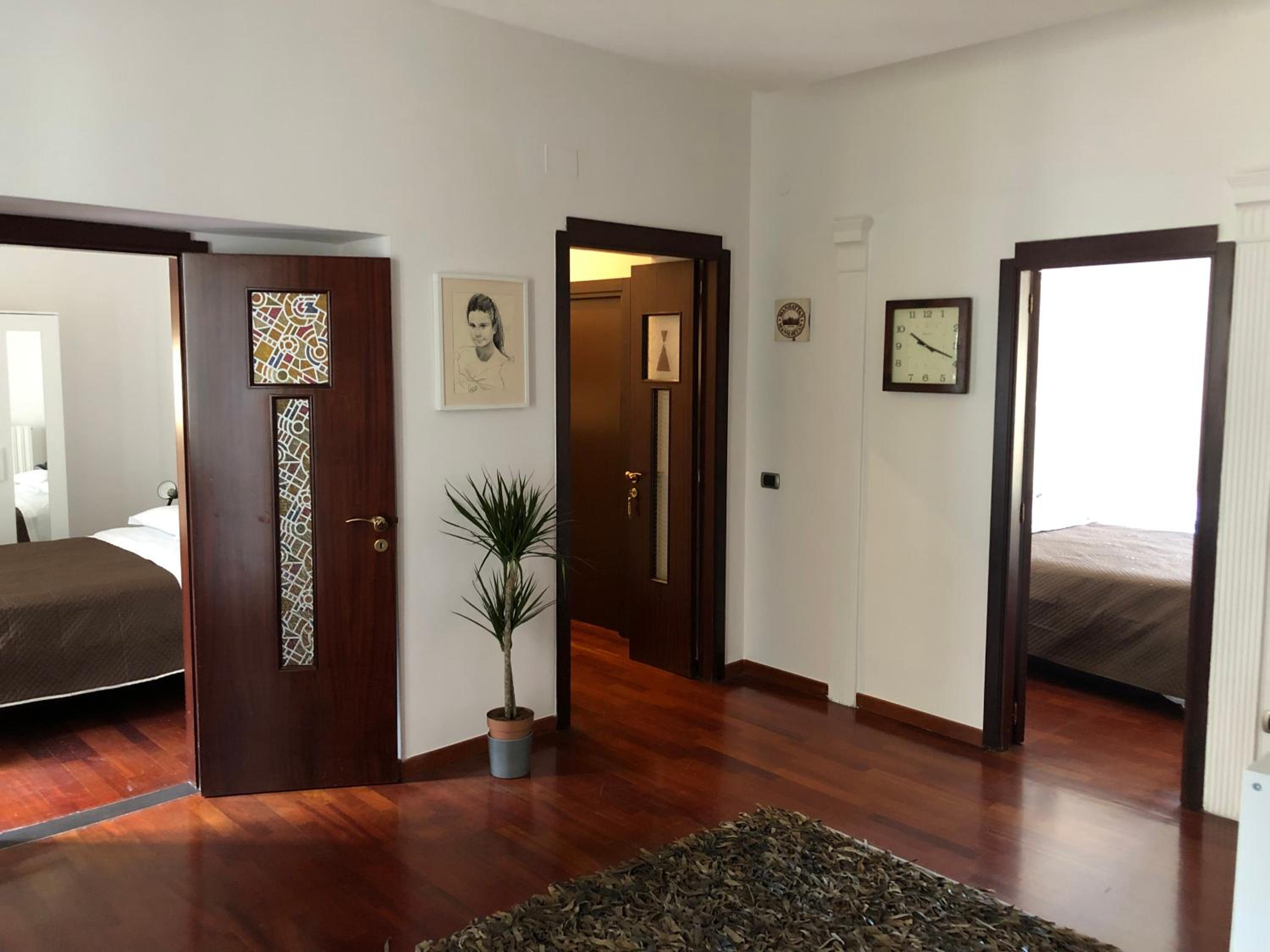 Deluxe Double Room with Shower