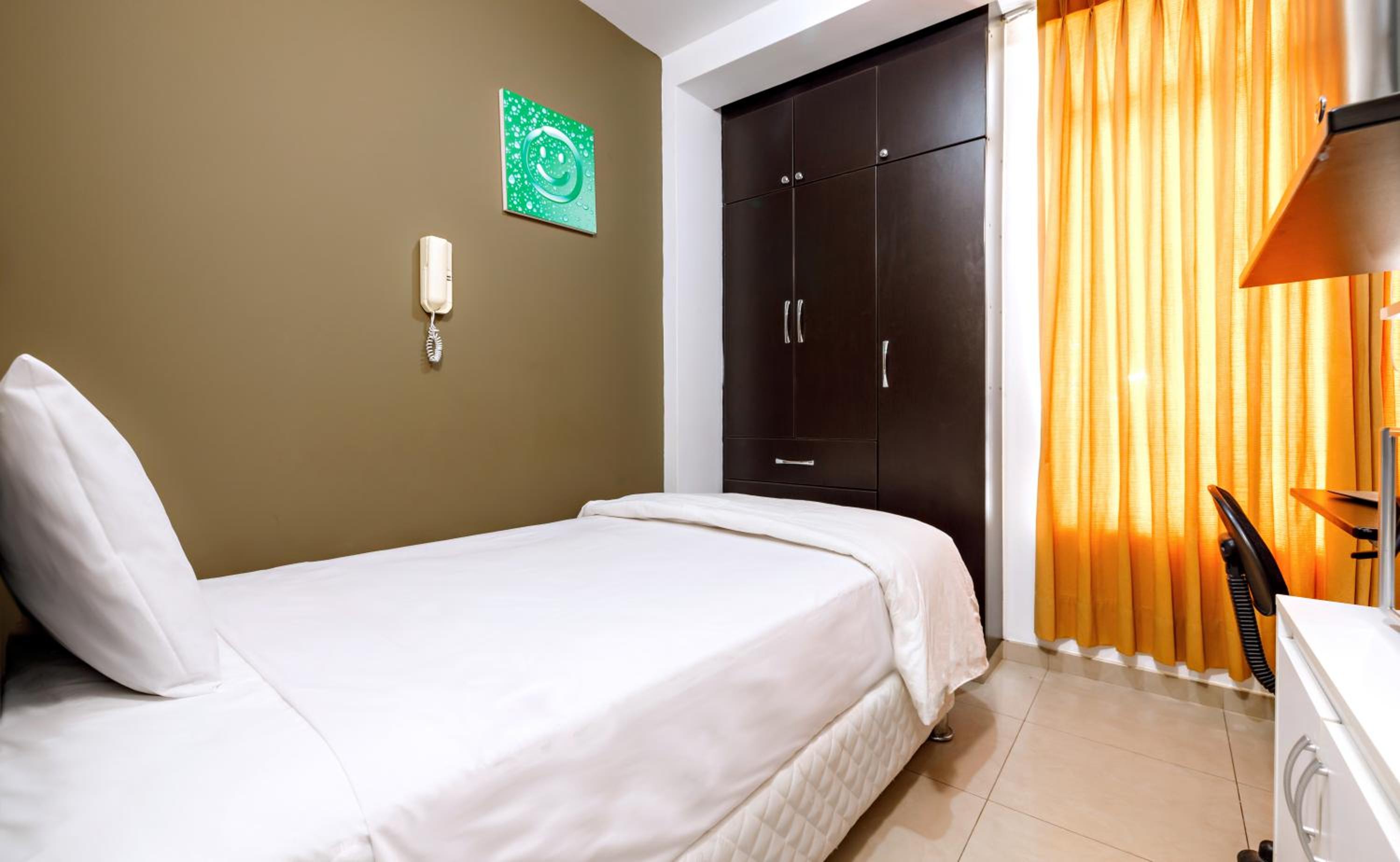 Single Room photo 2