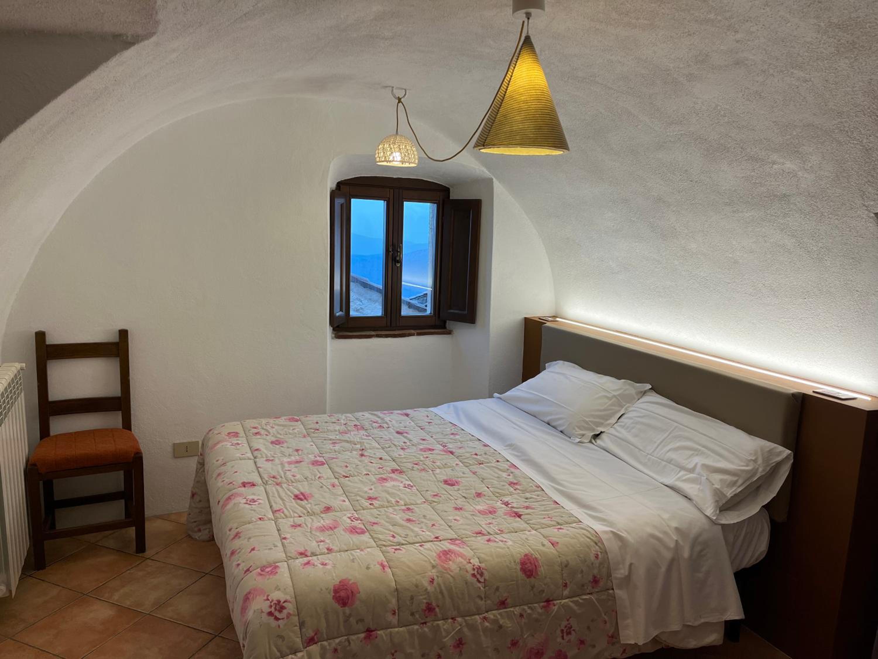 Deluxe Double Room with Shower