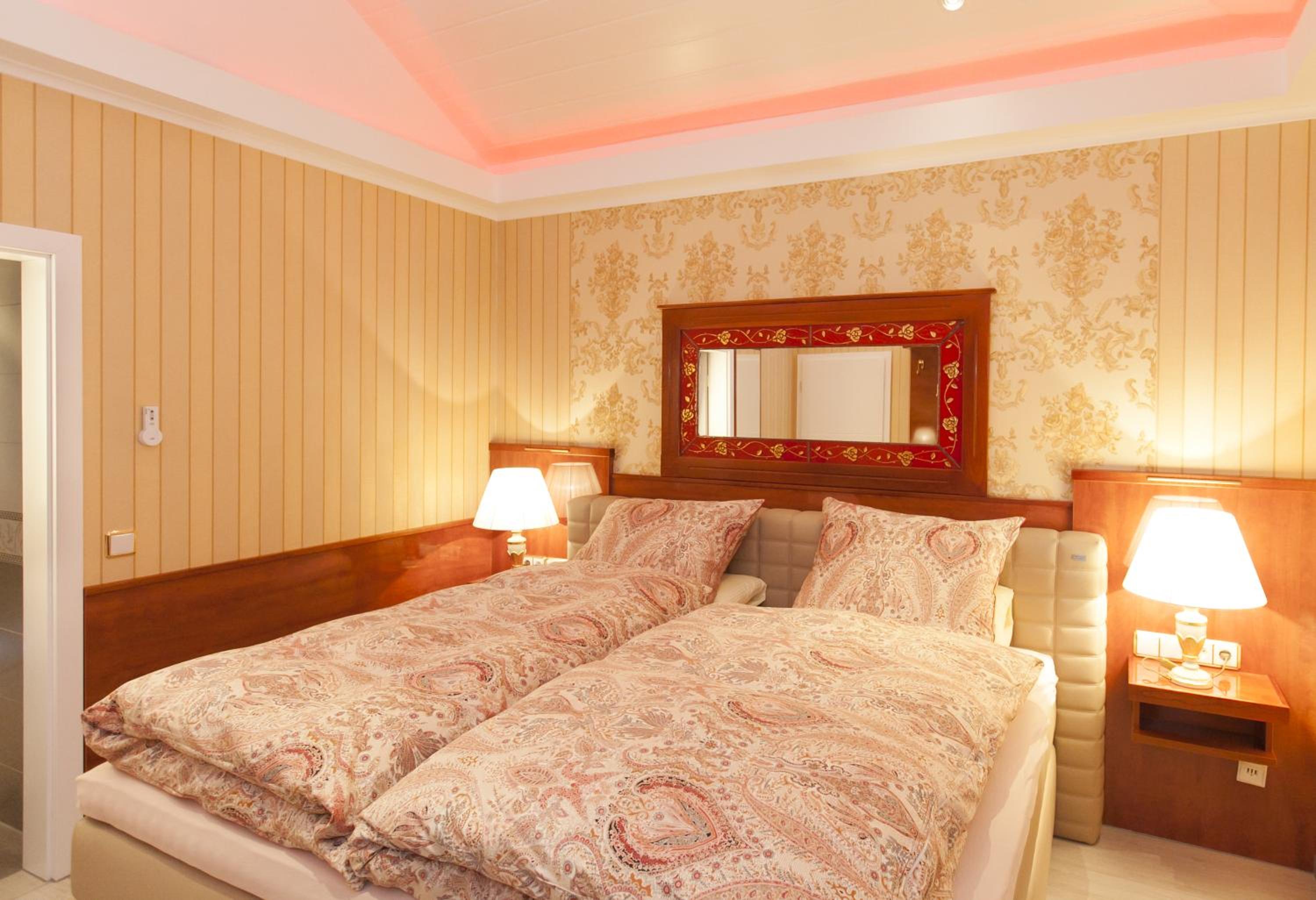 Suite (2 Adults) - Photo 4