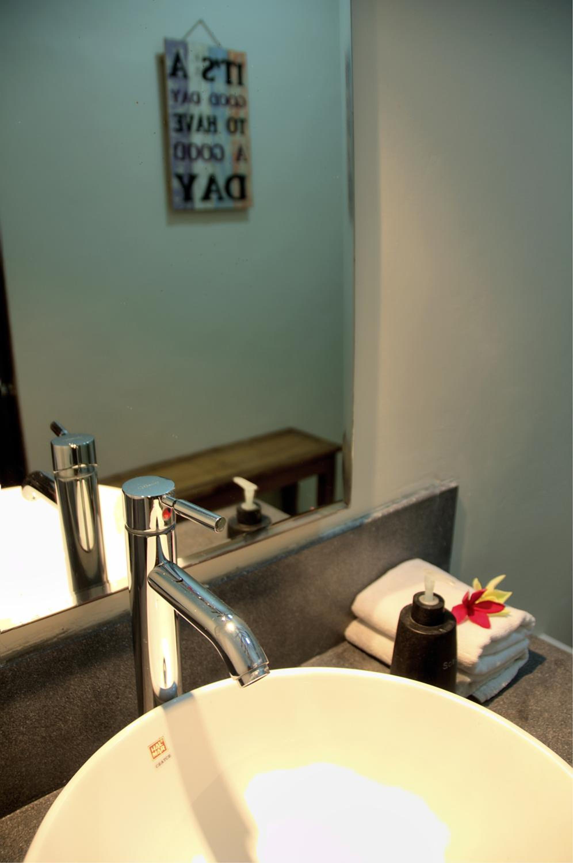 Standard Double Room - Photo 5