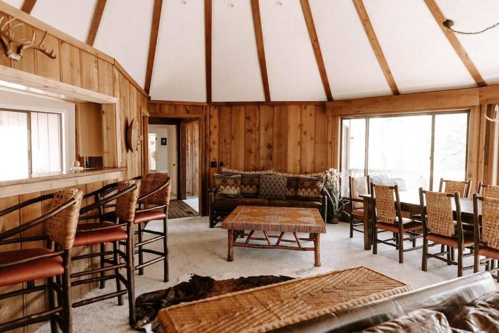 Four-Bedroom House photo 2