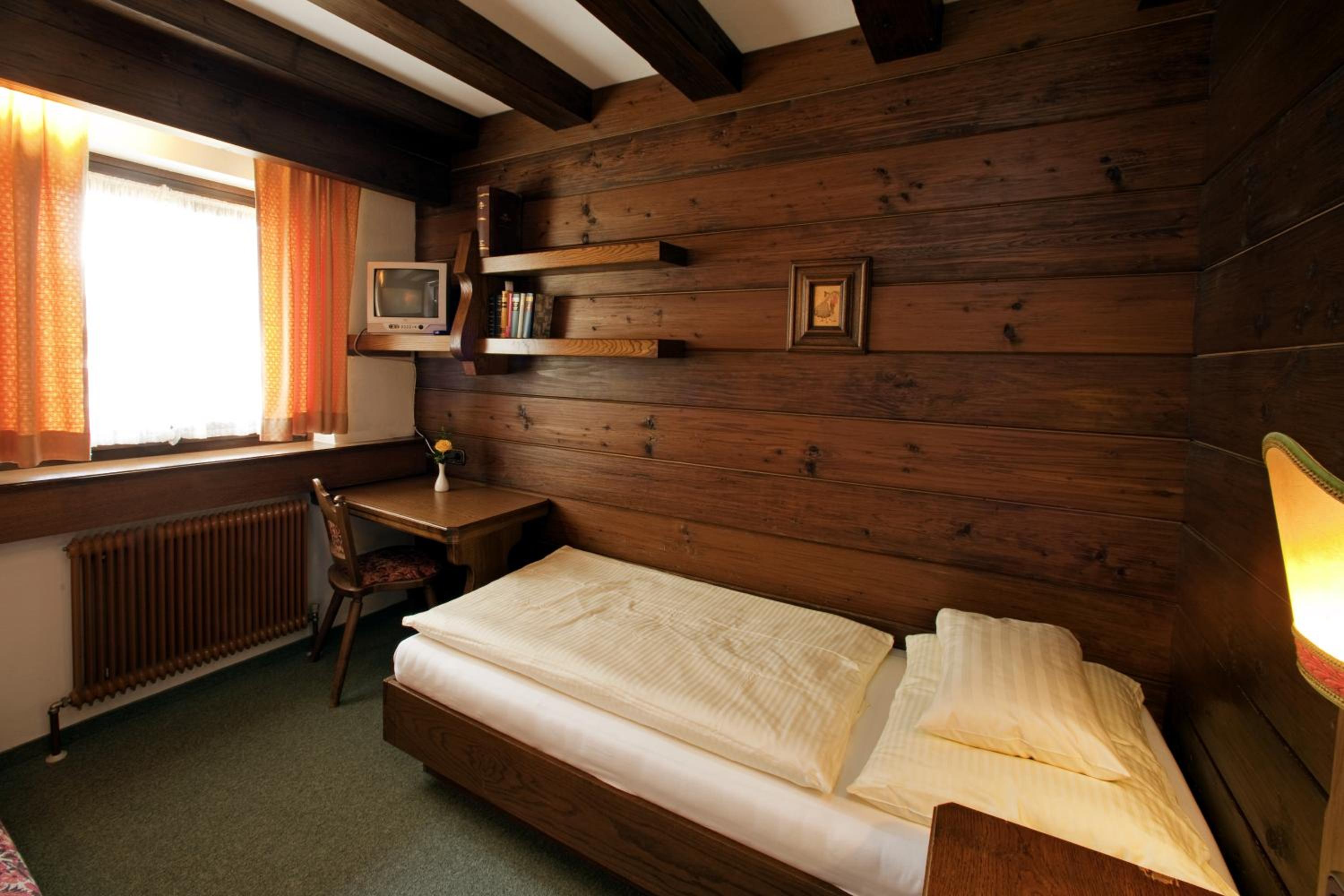 Single Room photo 3