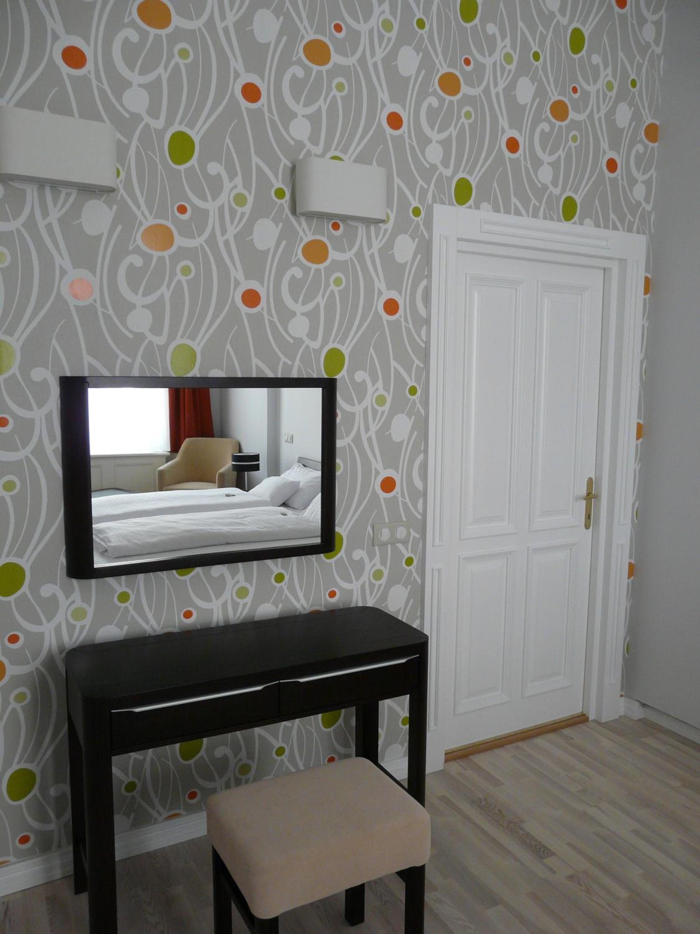 Deluxe Suite - Photo 25