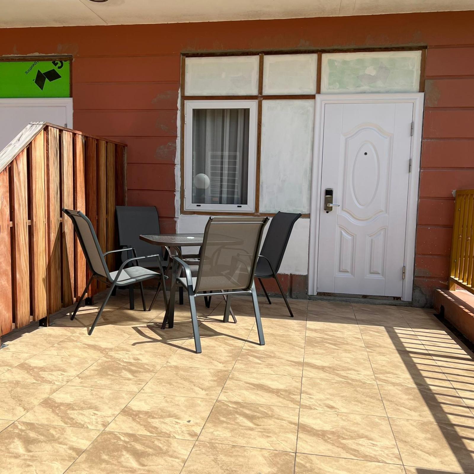 Balcony & Terrace