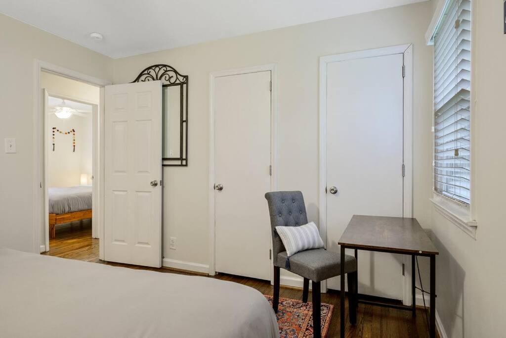 Three-Bedroom House photo 1