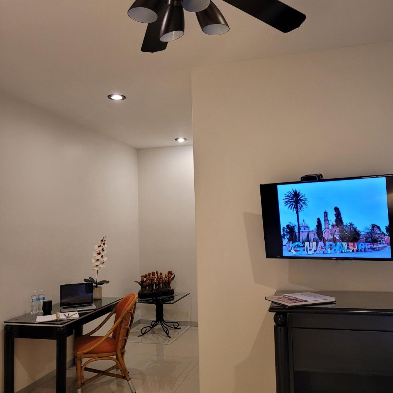 Superior Twin Room - Photo 8