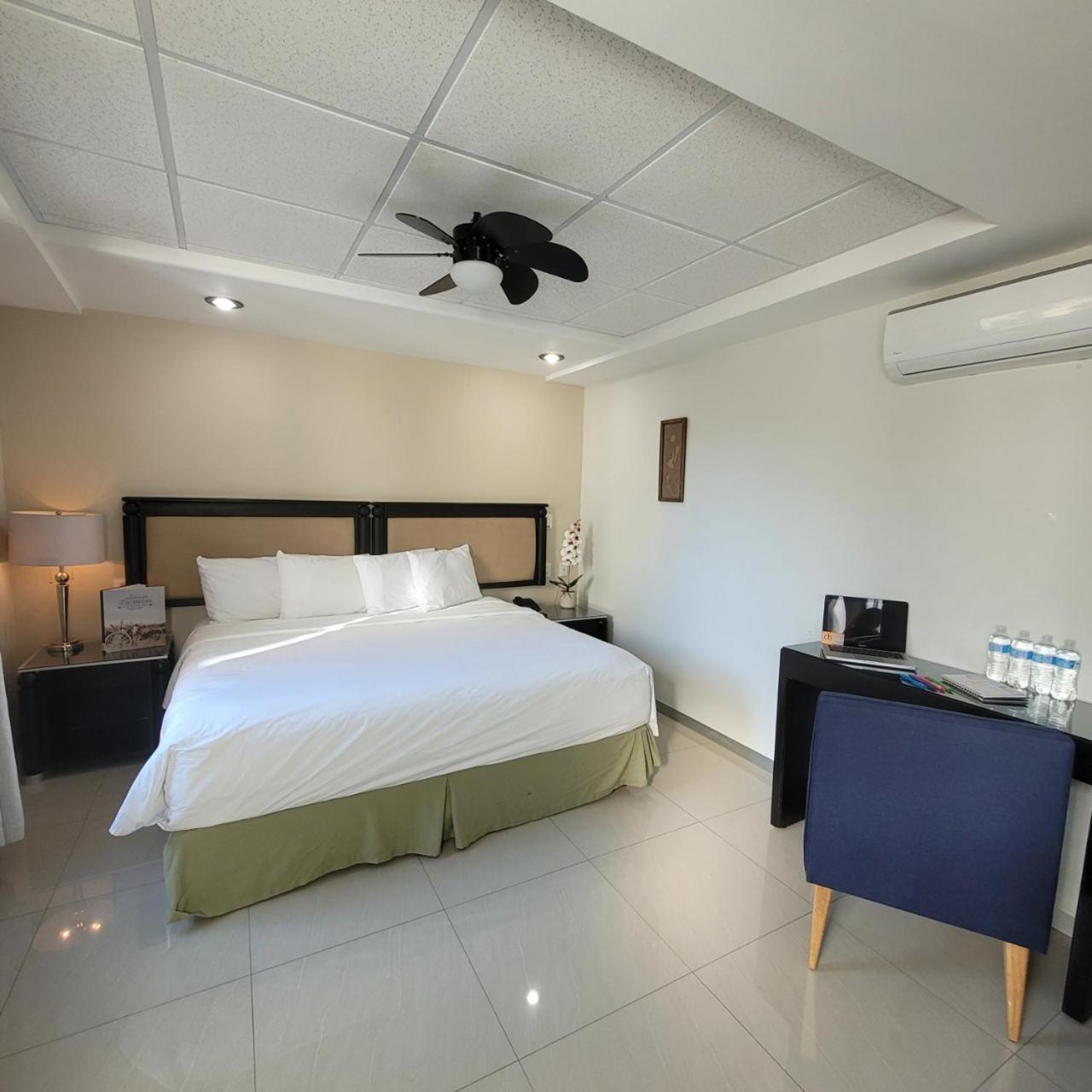 Deluxe Double Room - Photo 2