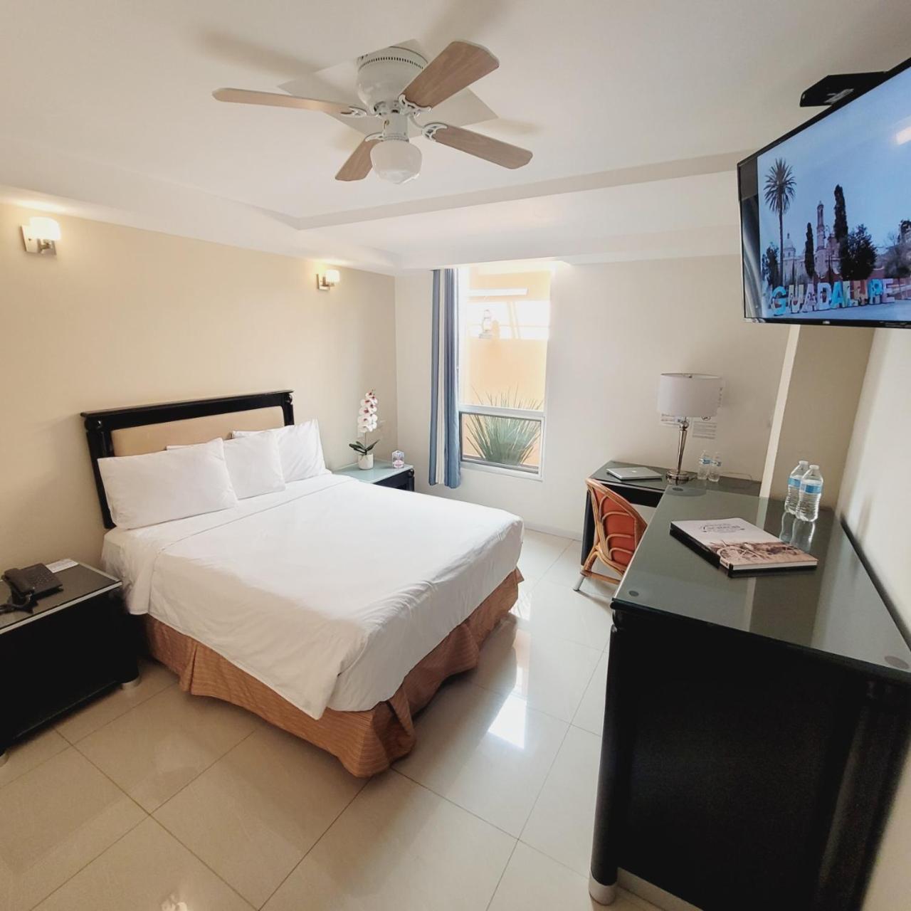 Superior Double Room - Photo 2