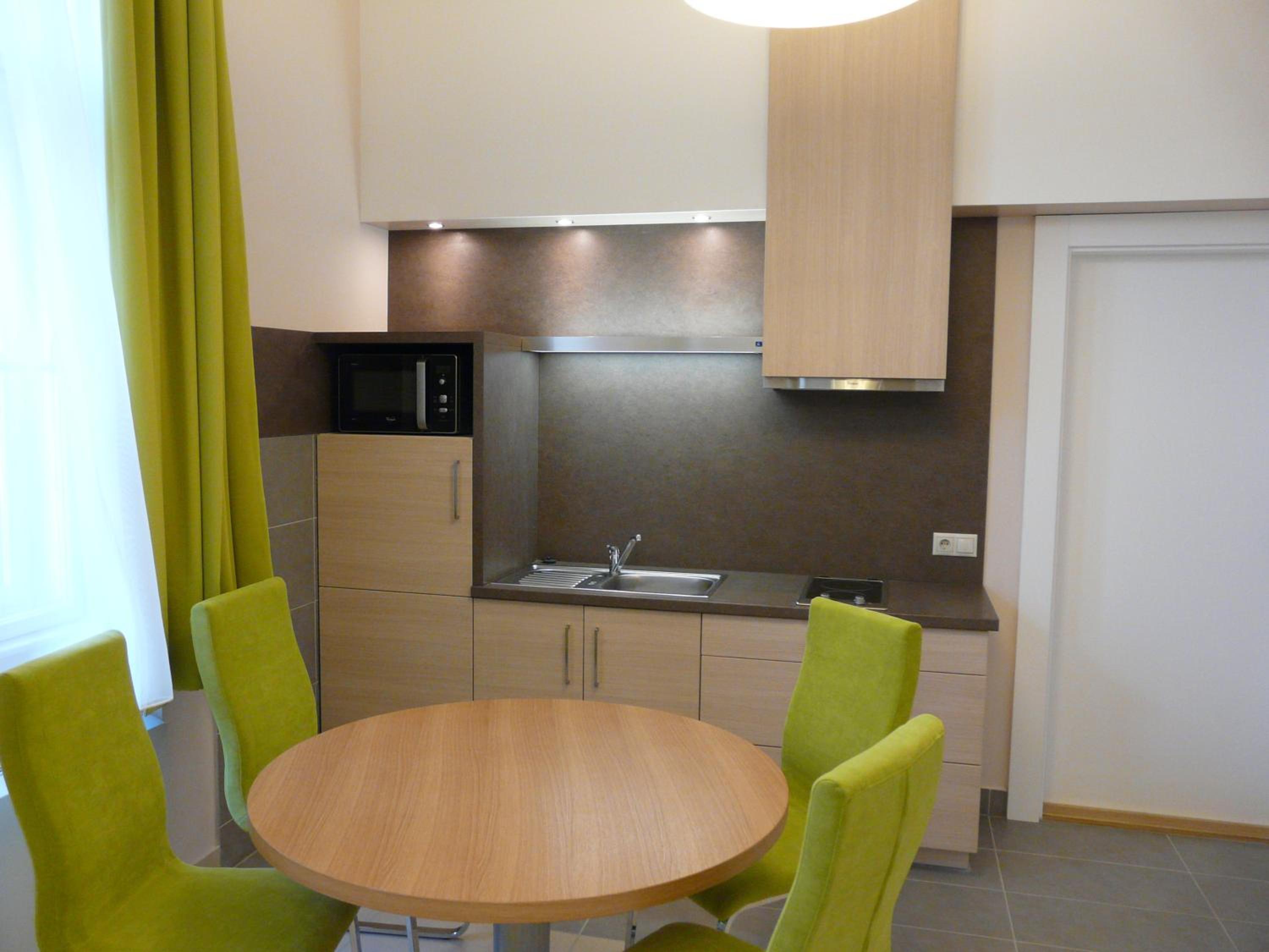 Standard Quadruple Room - Photo 7