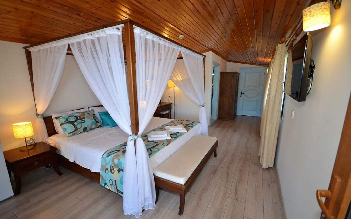 Deluxe Quadruple Room photo 1