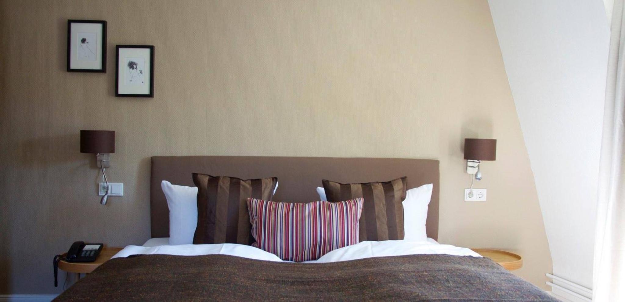 Double Room - Photo 8