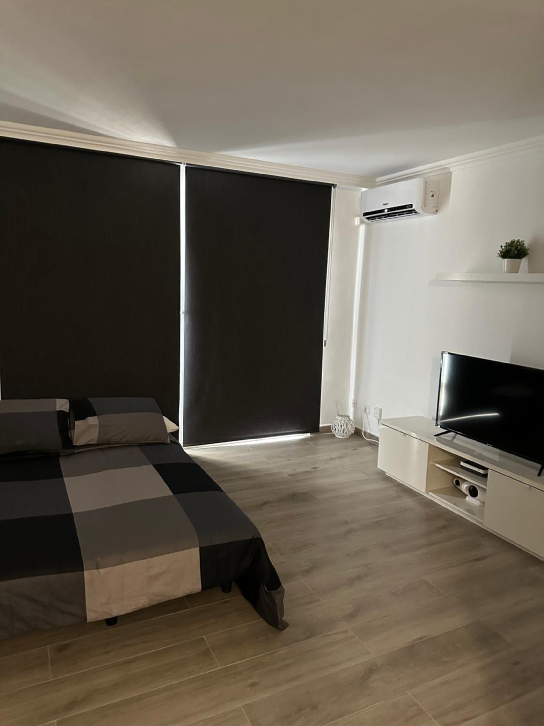 Apartamento con vista a la piscina
