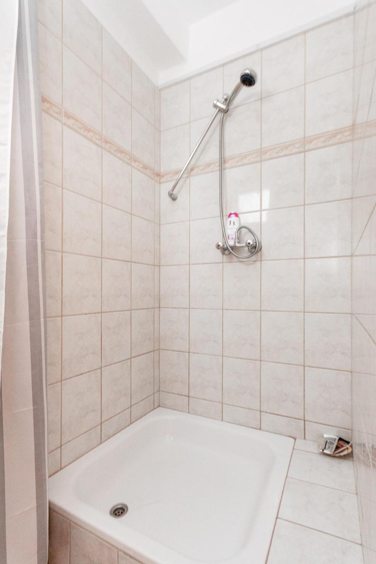Apartment - Photo 35
