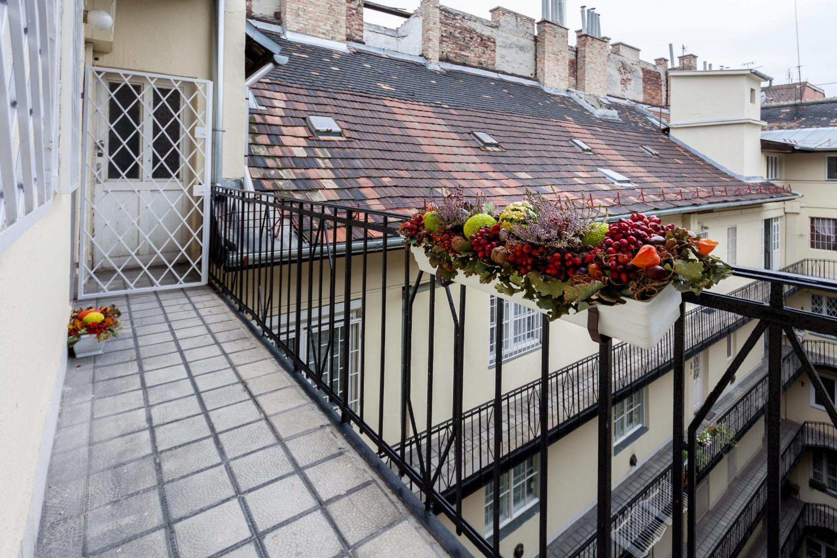 Apartment - Photo 39
