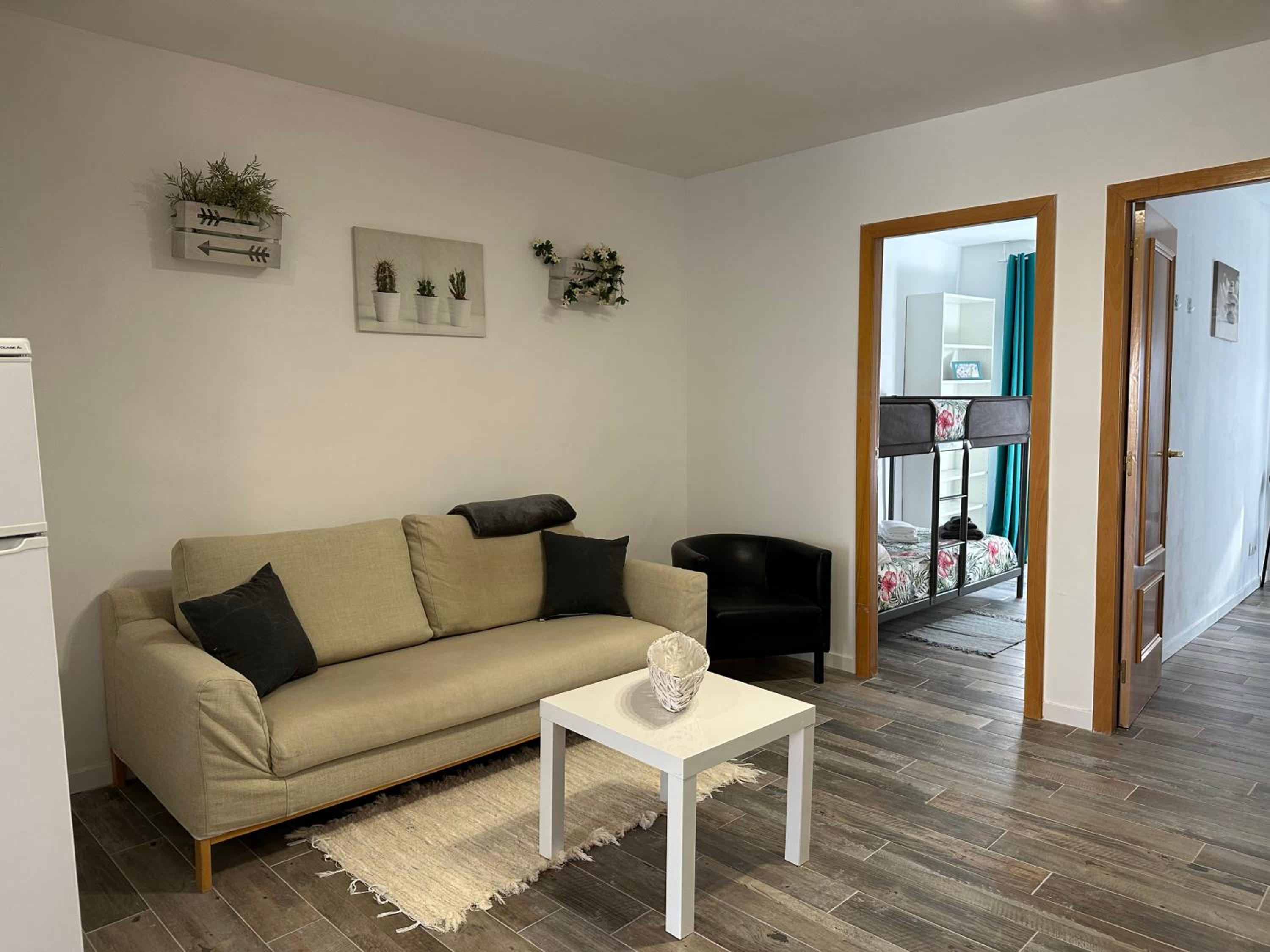 Three-Bedroom Apartment photo 3