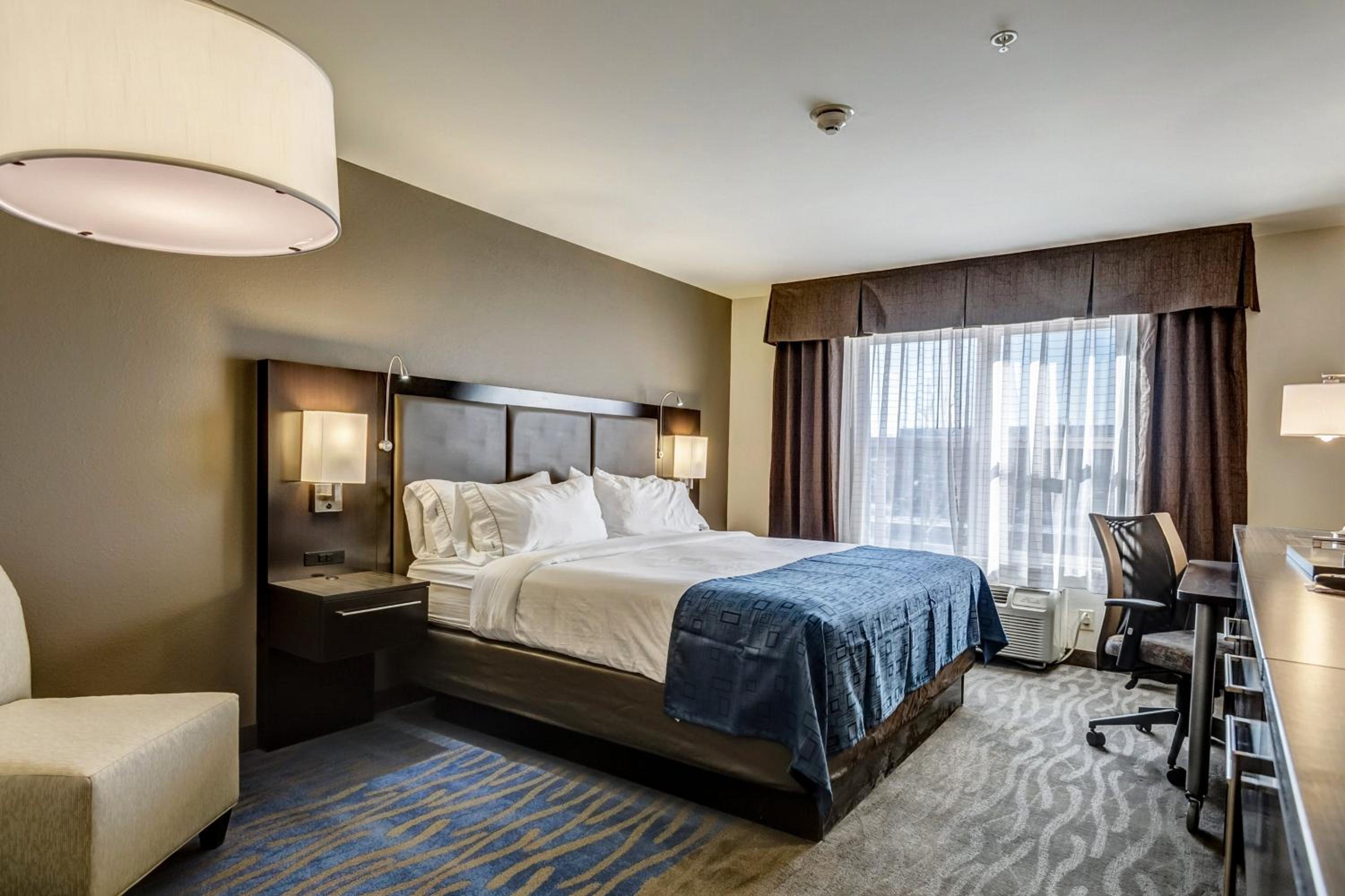 Standard King Room