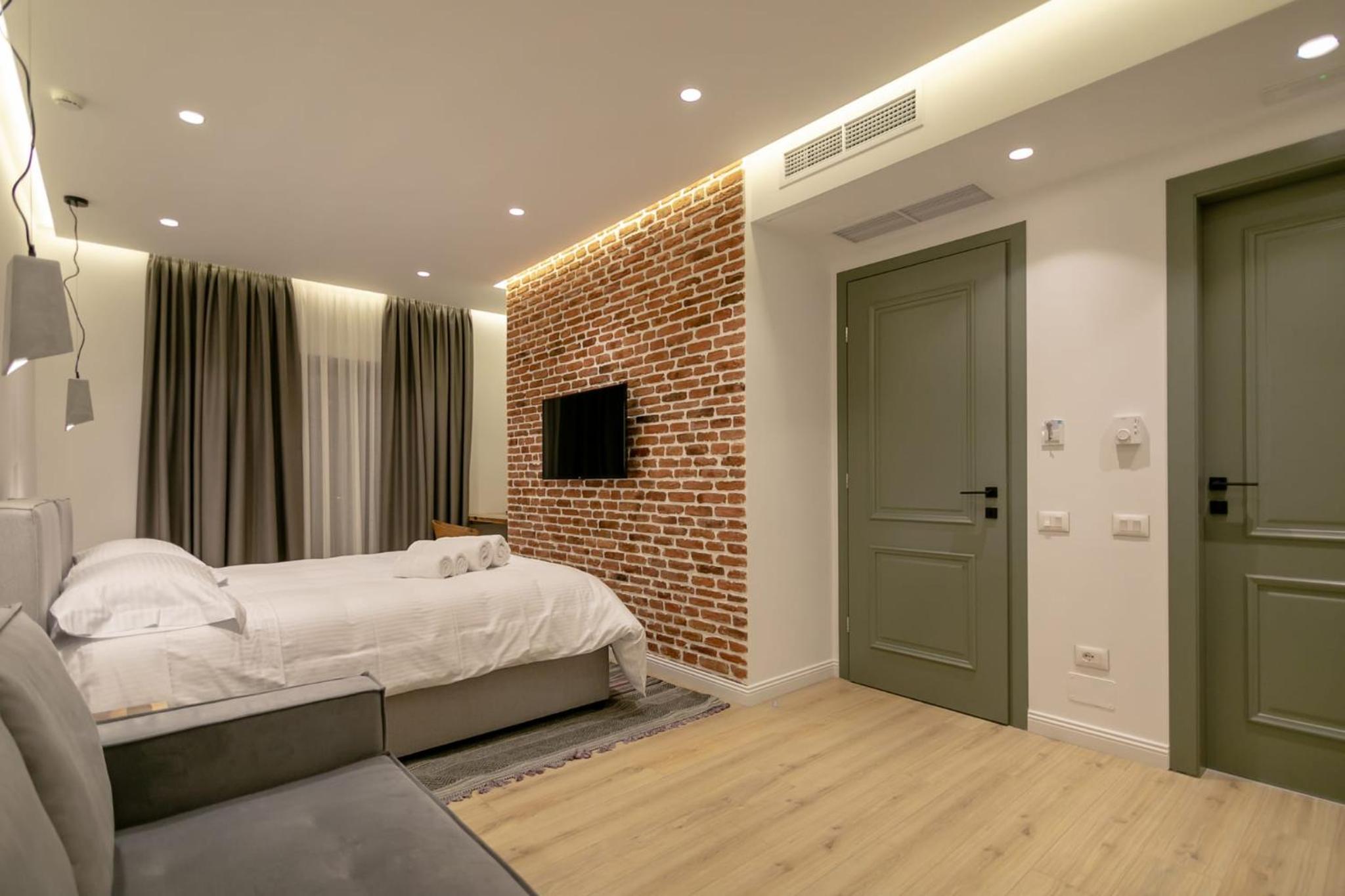 Superior King Room photo 2