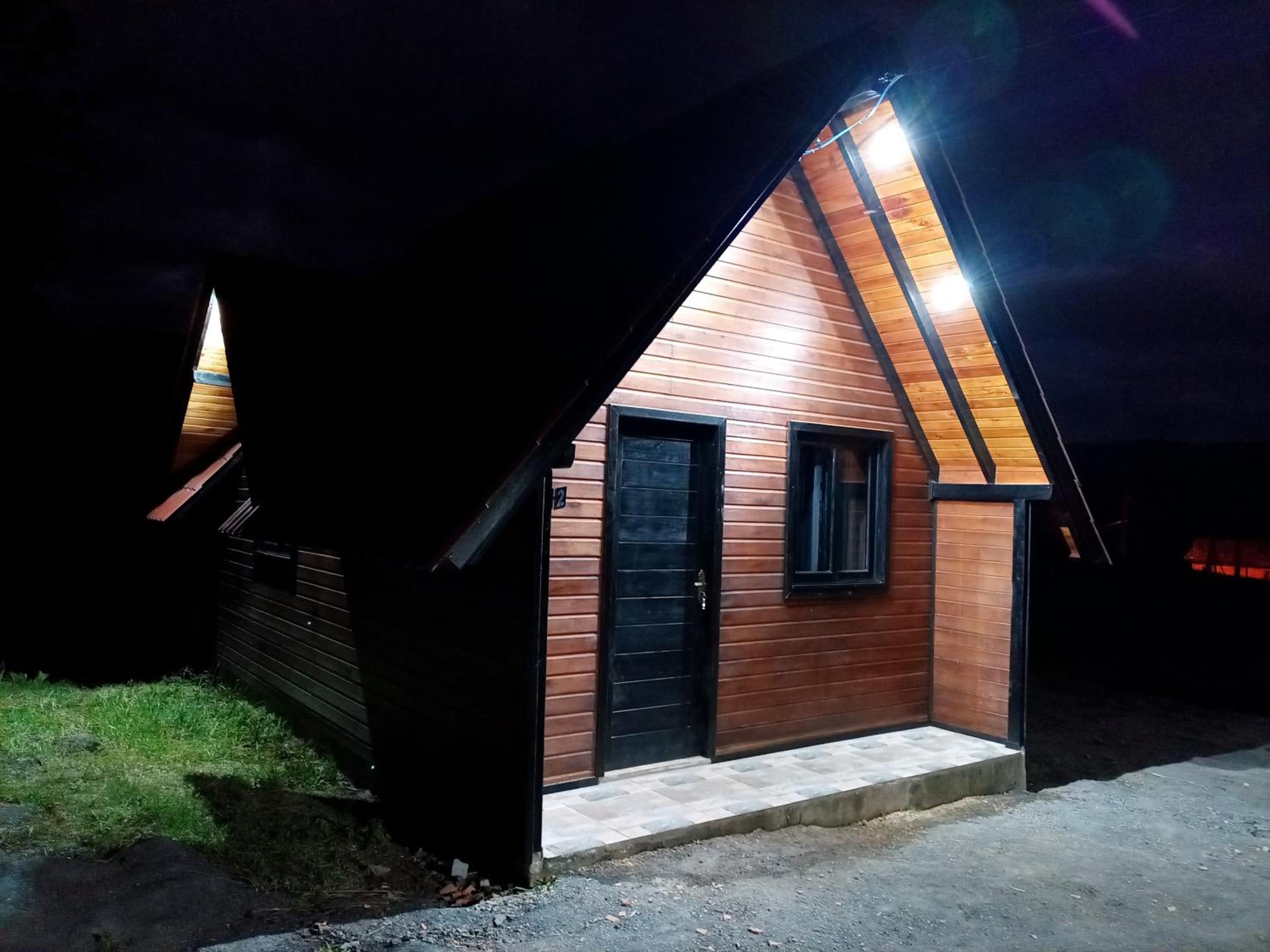 One-Bedroom Chalet - Photo 2