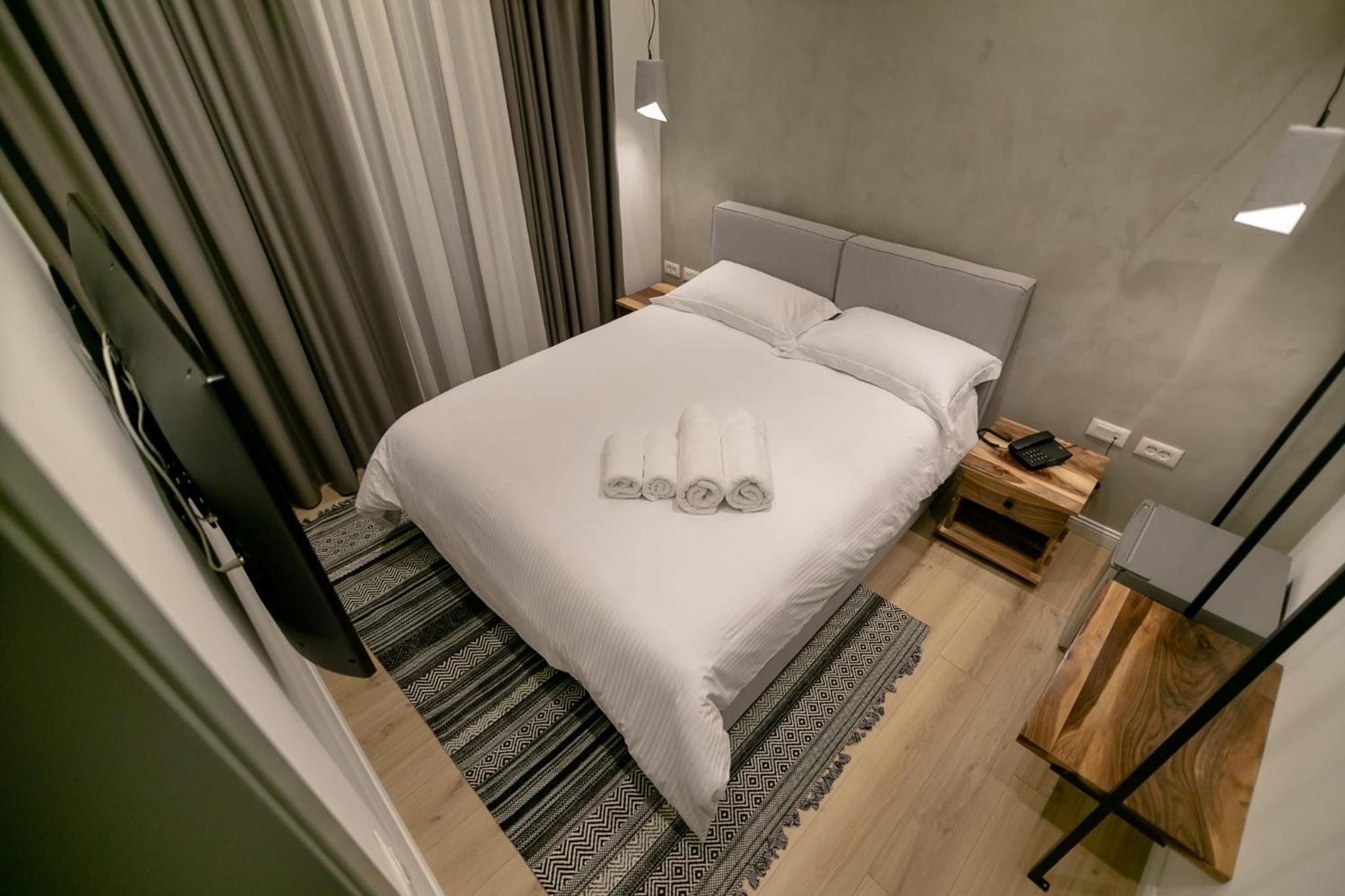 Deluxe Double Room with Balcony photo 1