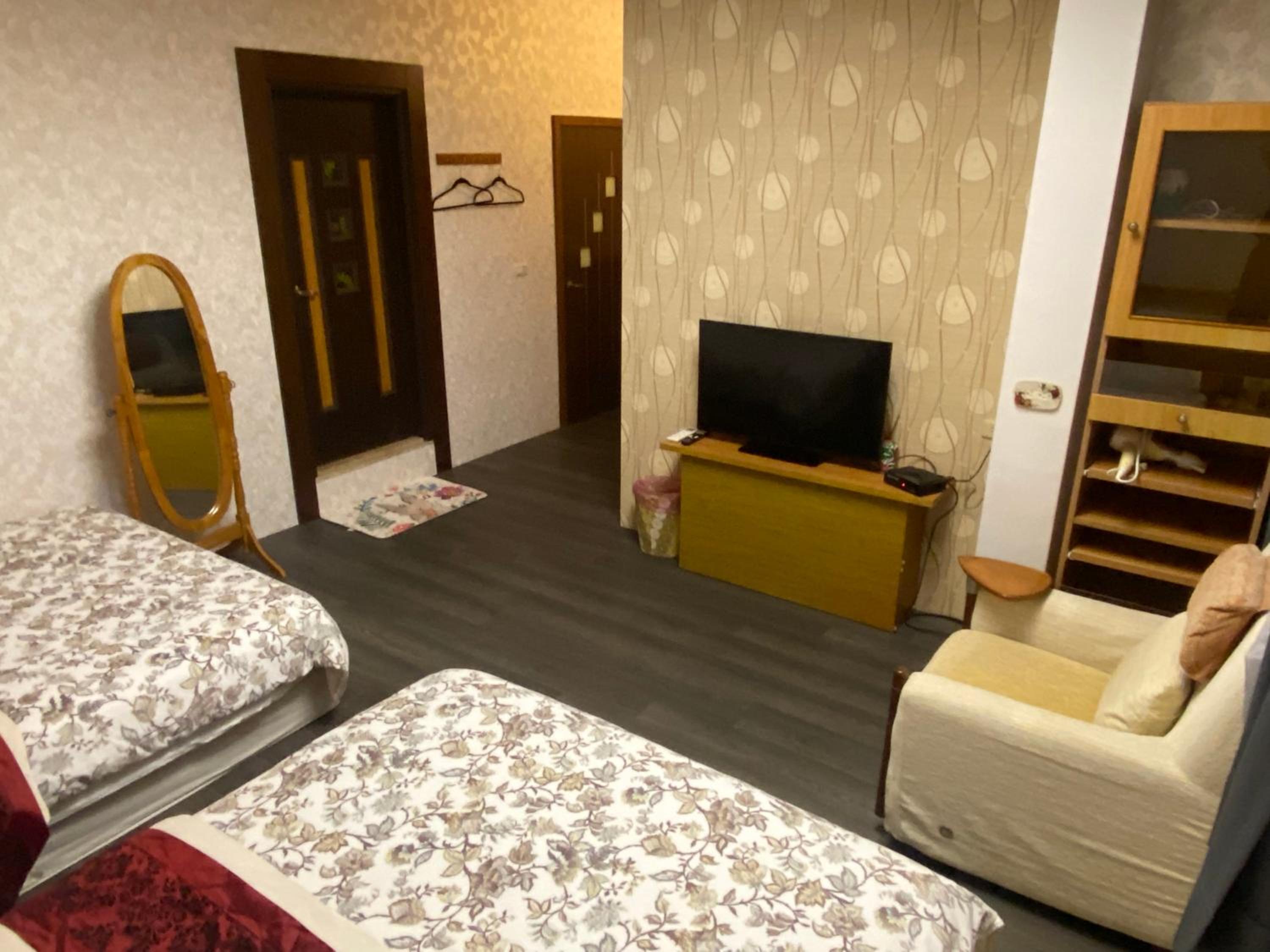 Quadruple Room with Bath photo 3
