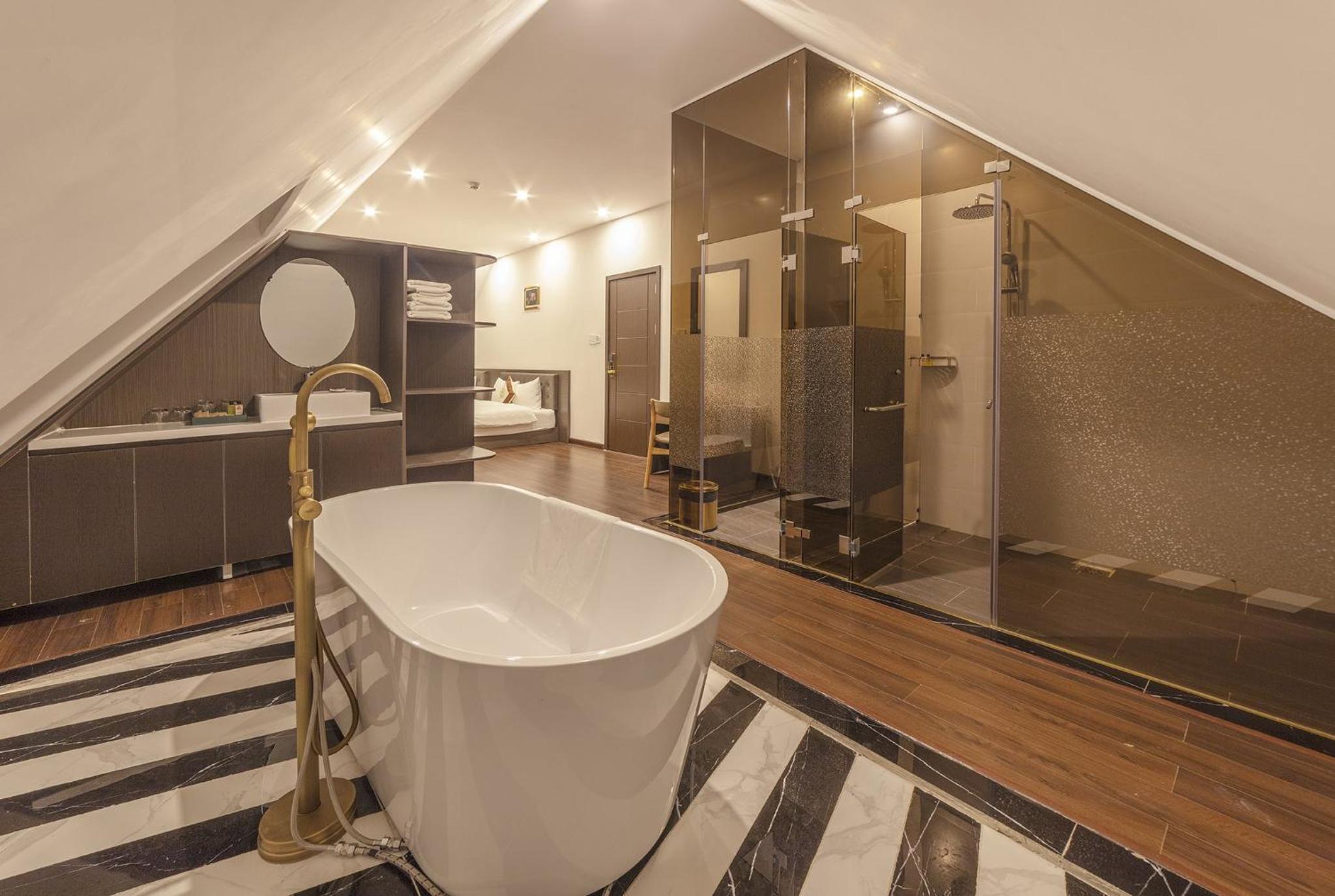 Family Suite - Photo 8