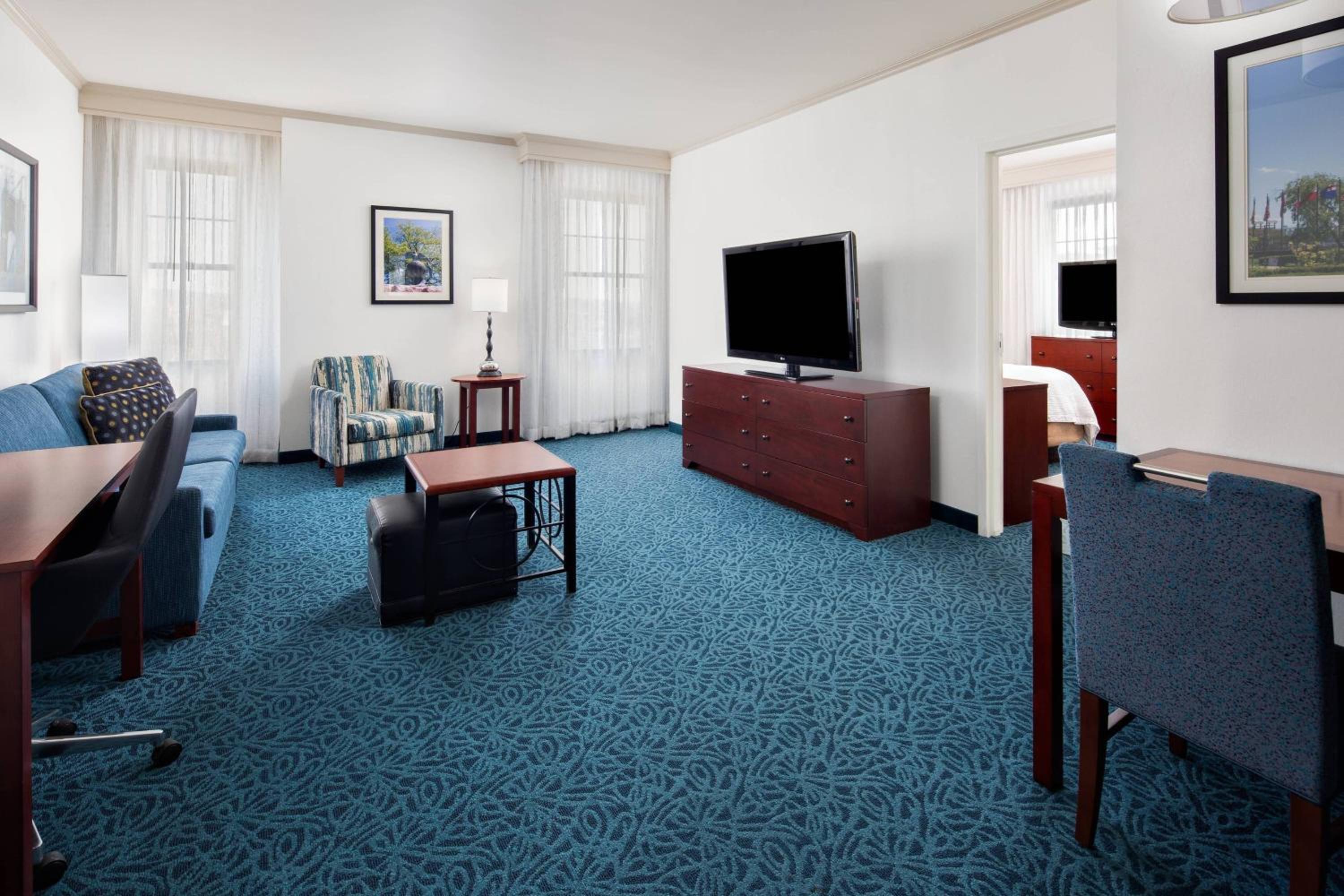 One-Bedroom King Suite with Sofa Bed - Photo 1