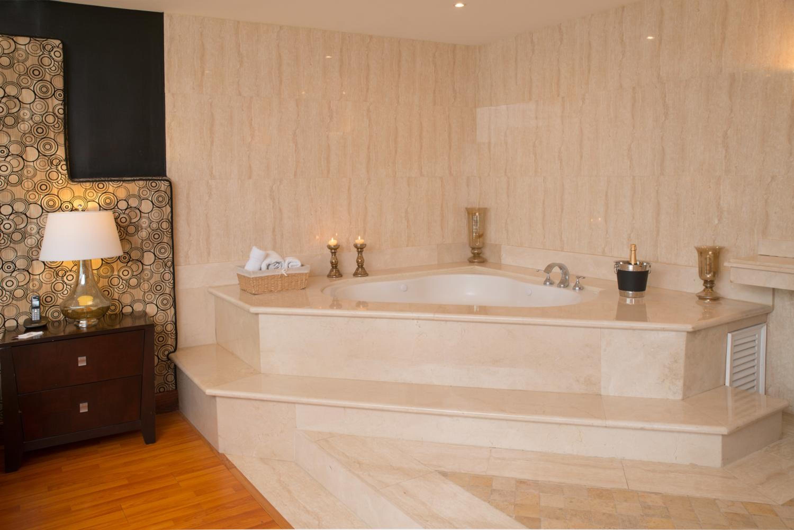 Master Suite - Photo 17