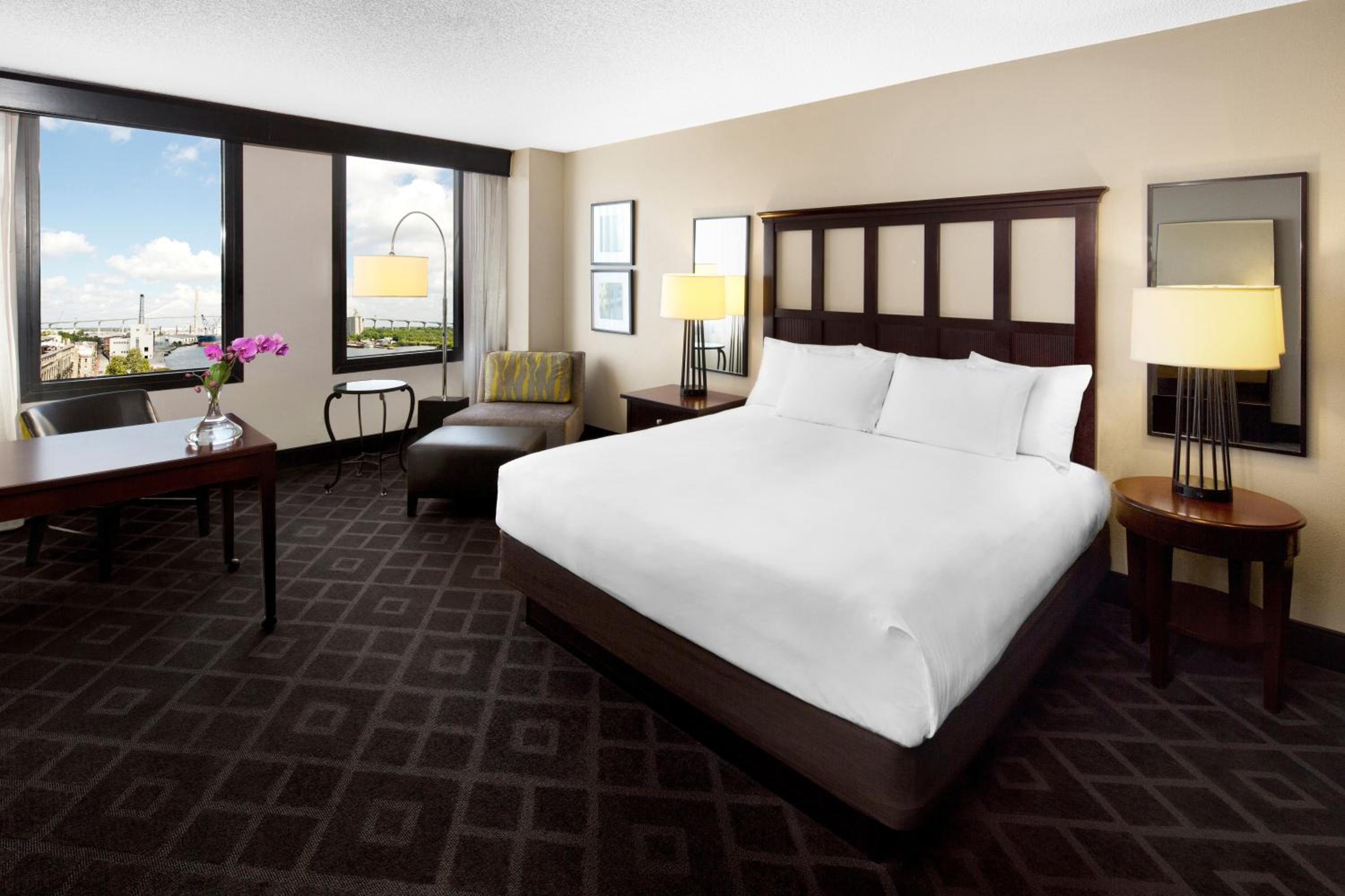 King Room with River View - Photo 5