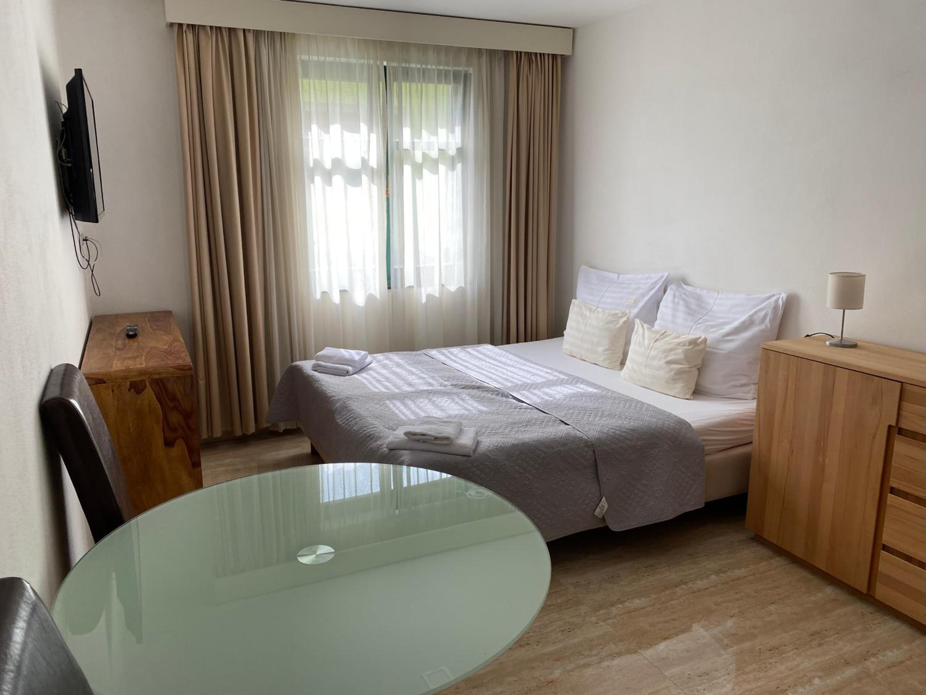 Apartment - Ground Floor photo 3