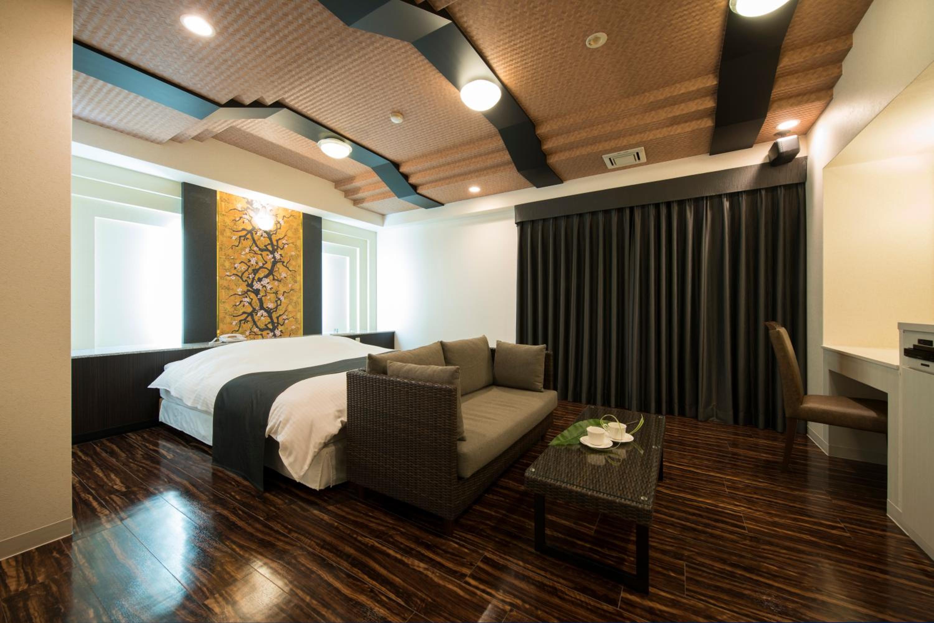 Standard King Room