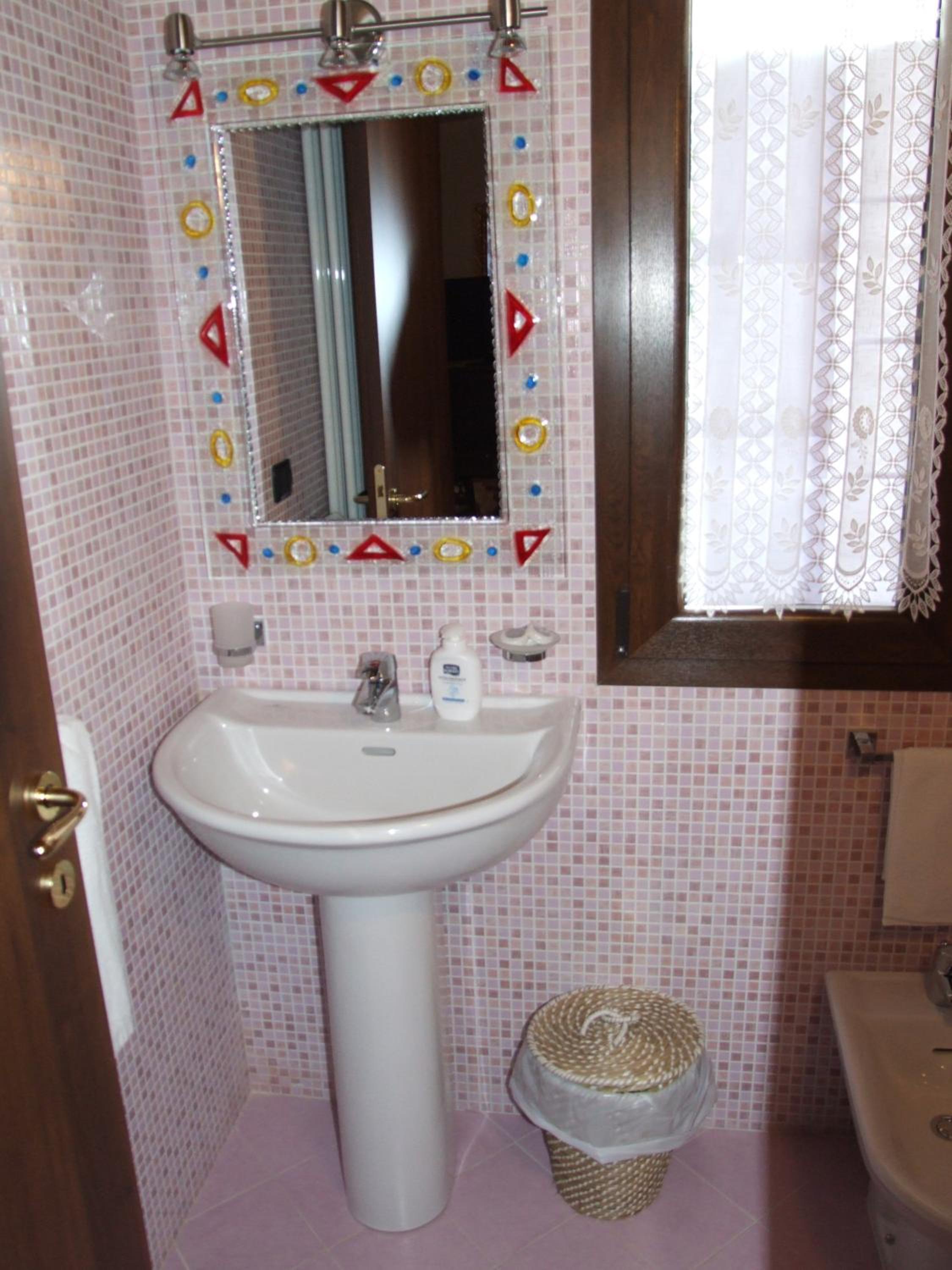 Deluxe Quadruple Room - Photo 7
