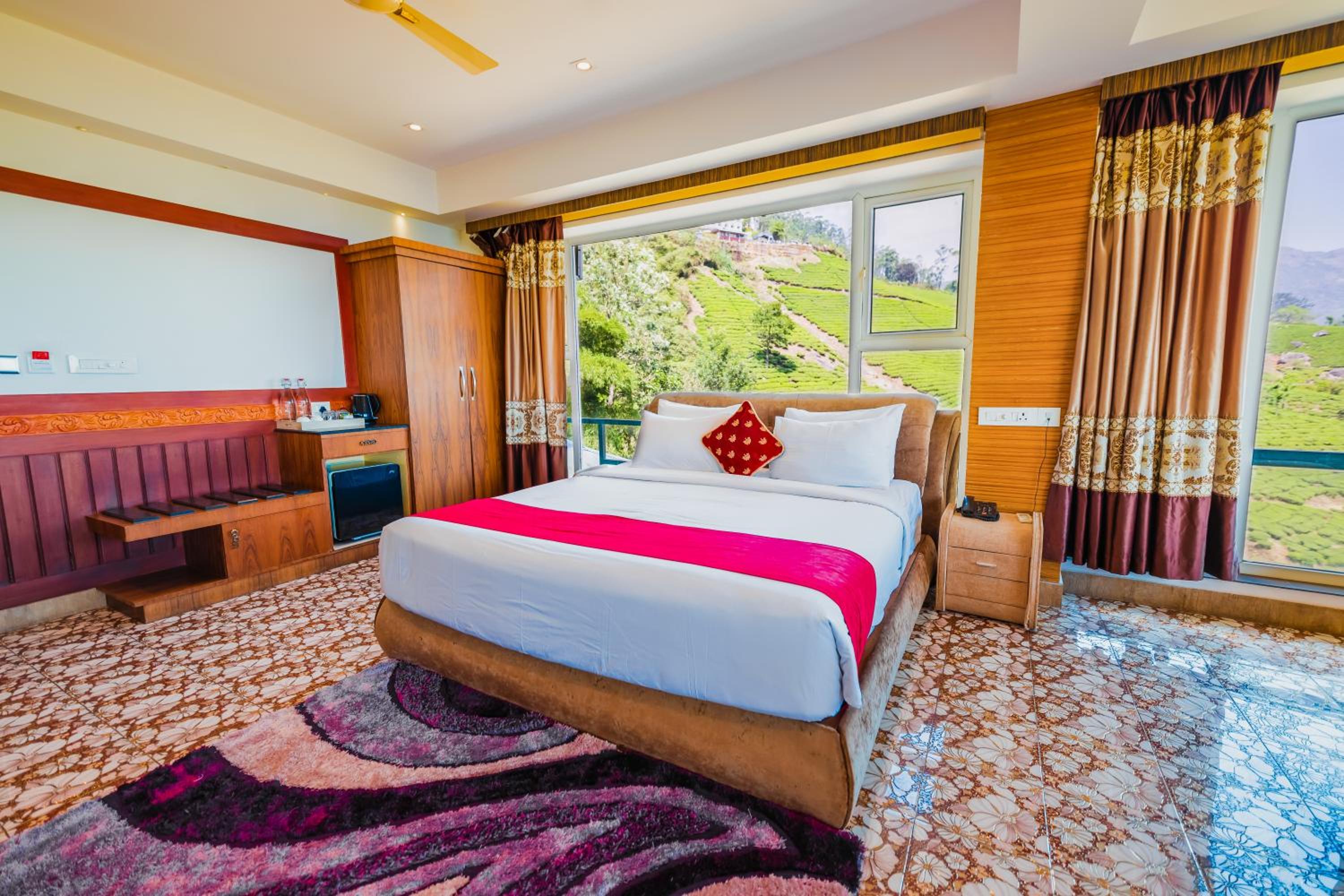 Corner Club Suite with Complimentary Adventure Activities and 100 Spread Breakfast