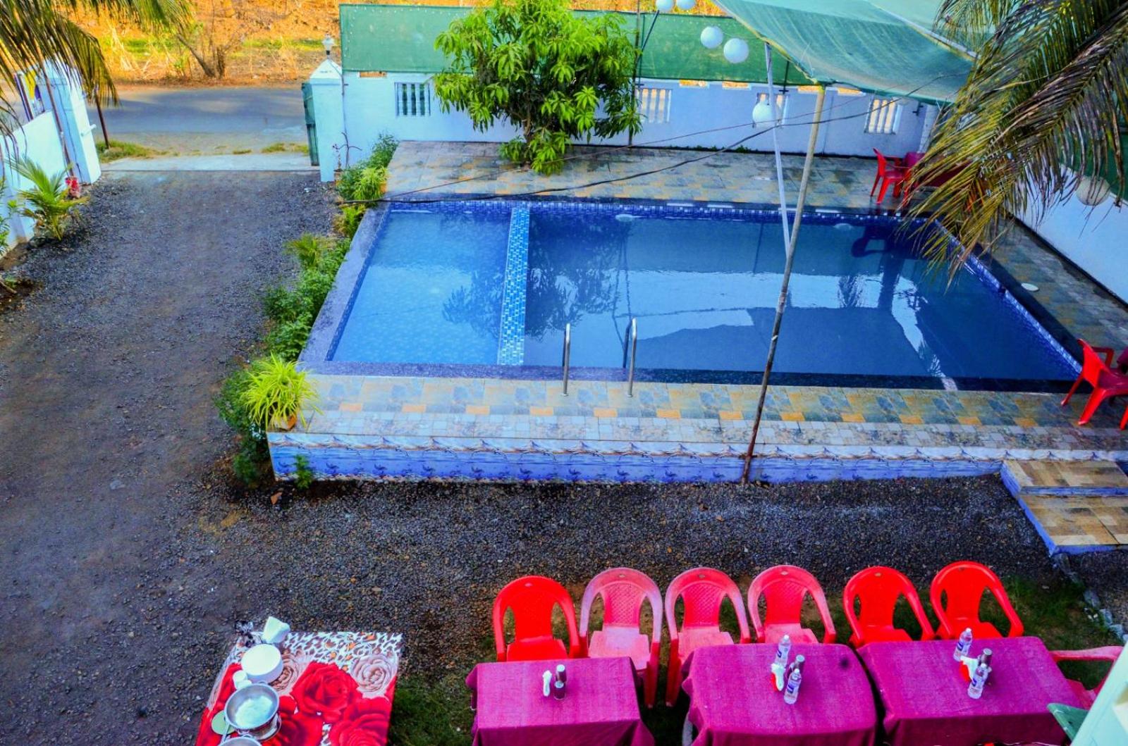 Villa photo 2