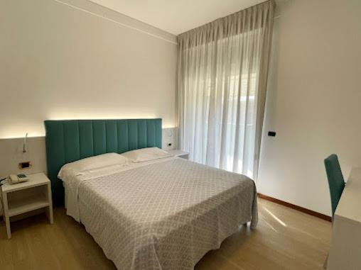 Double or Twin Room photo 3