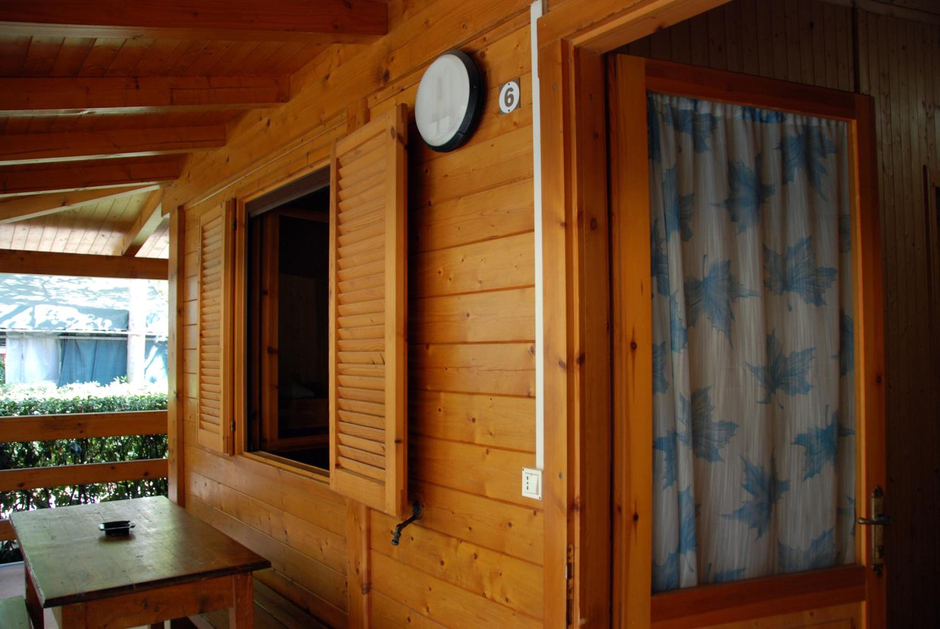 Chalet (4 Adults) - Photo 11